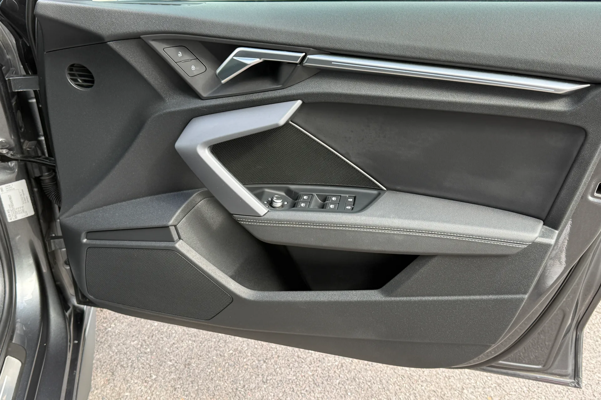 Audi A3 thumbnail image number 28