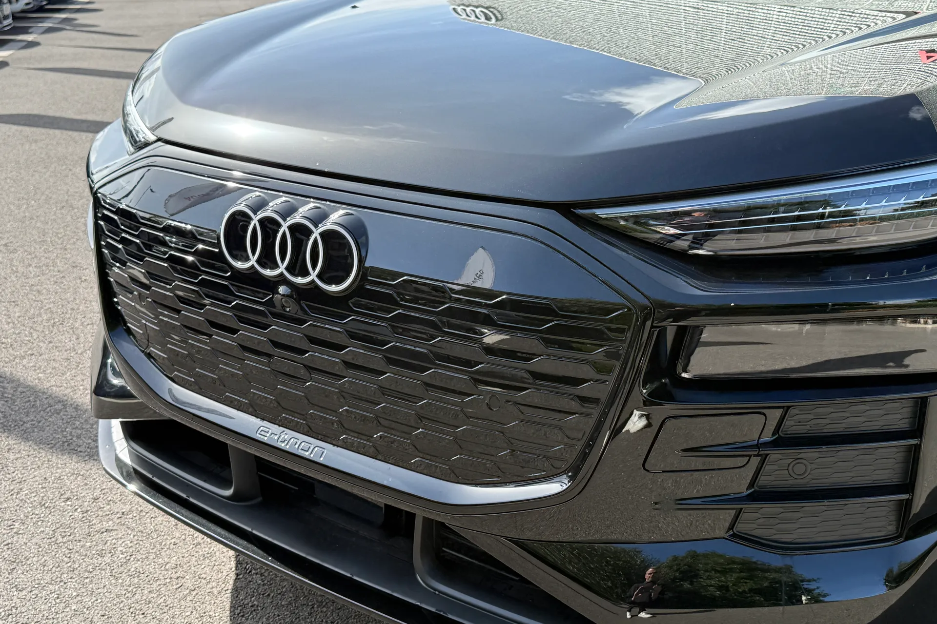 Audi Q6 thumbnail image number 26