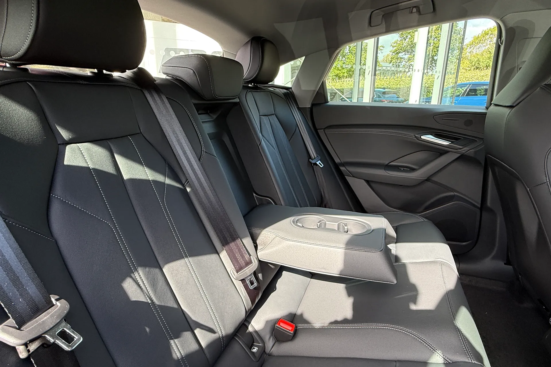 Audi Q6 thumbnail image number 41
