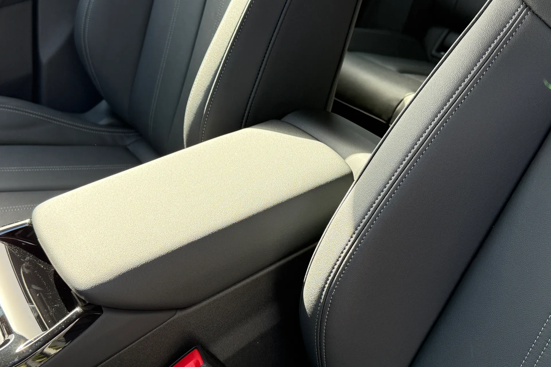 Audi Q6 thumbnail image number 33