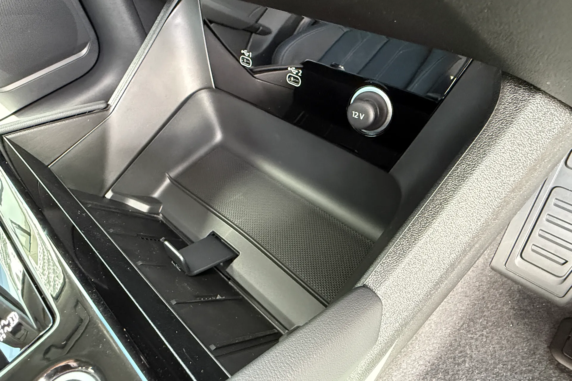 Audi Q6 thumbnail image number 27