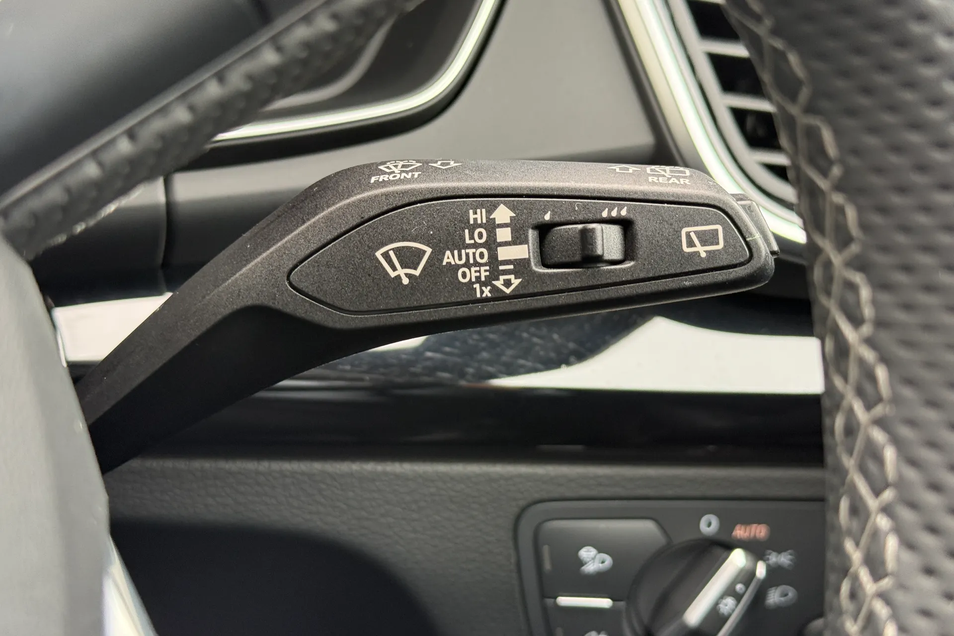 Audi Q5 thumbnail image number 13