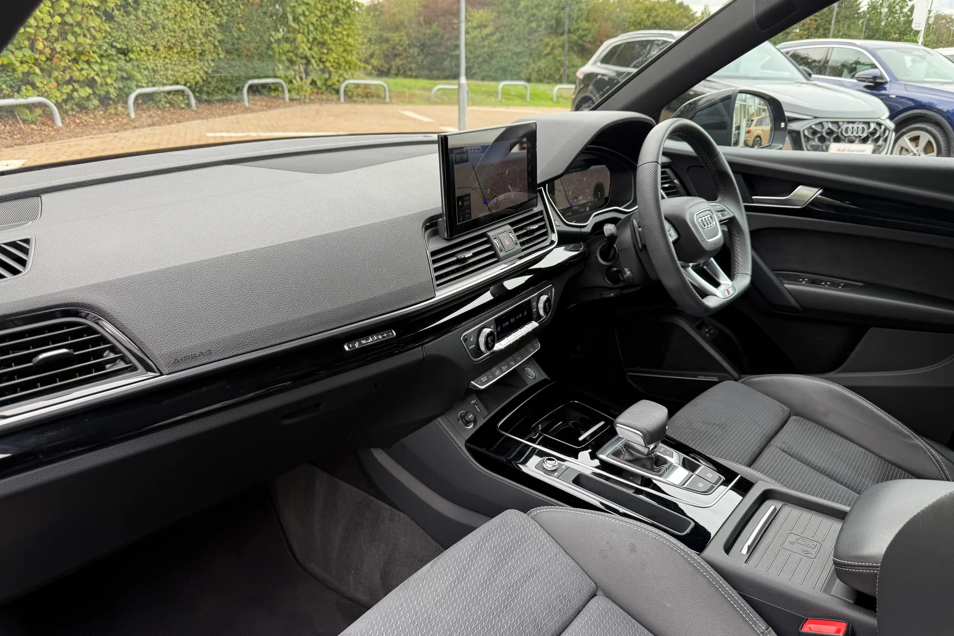 Audi Q5 thumbnail image number 44