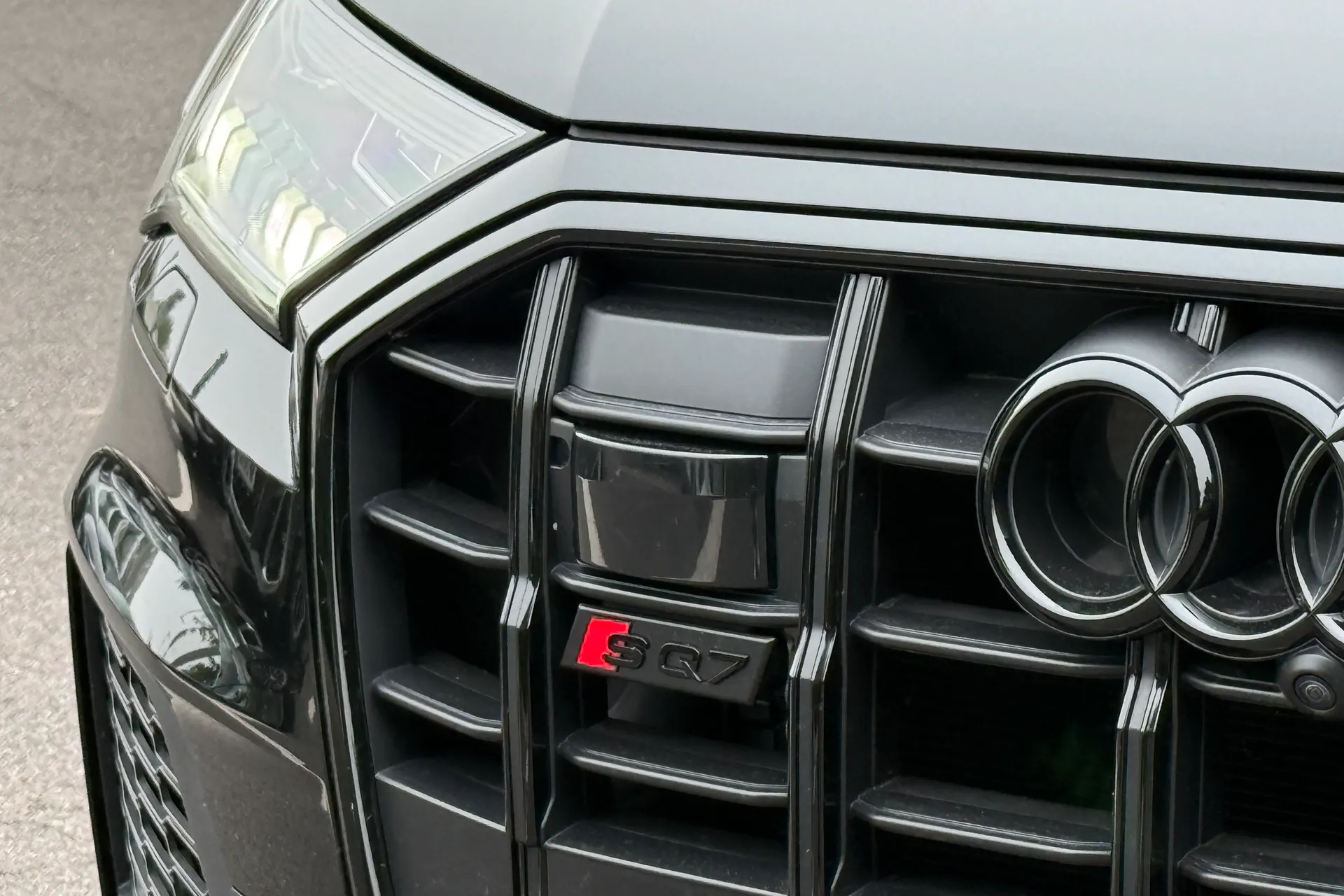 Audi Q7 thumbnail image number 16