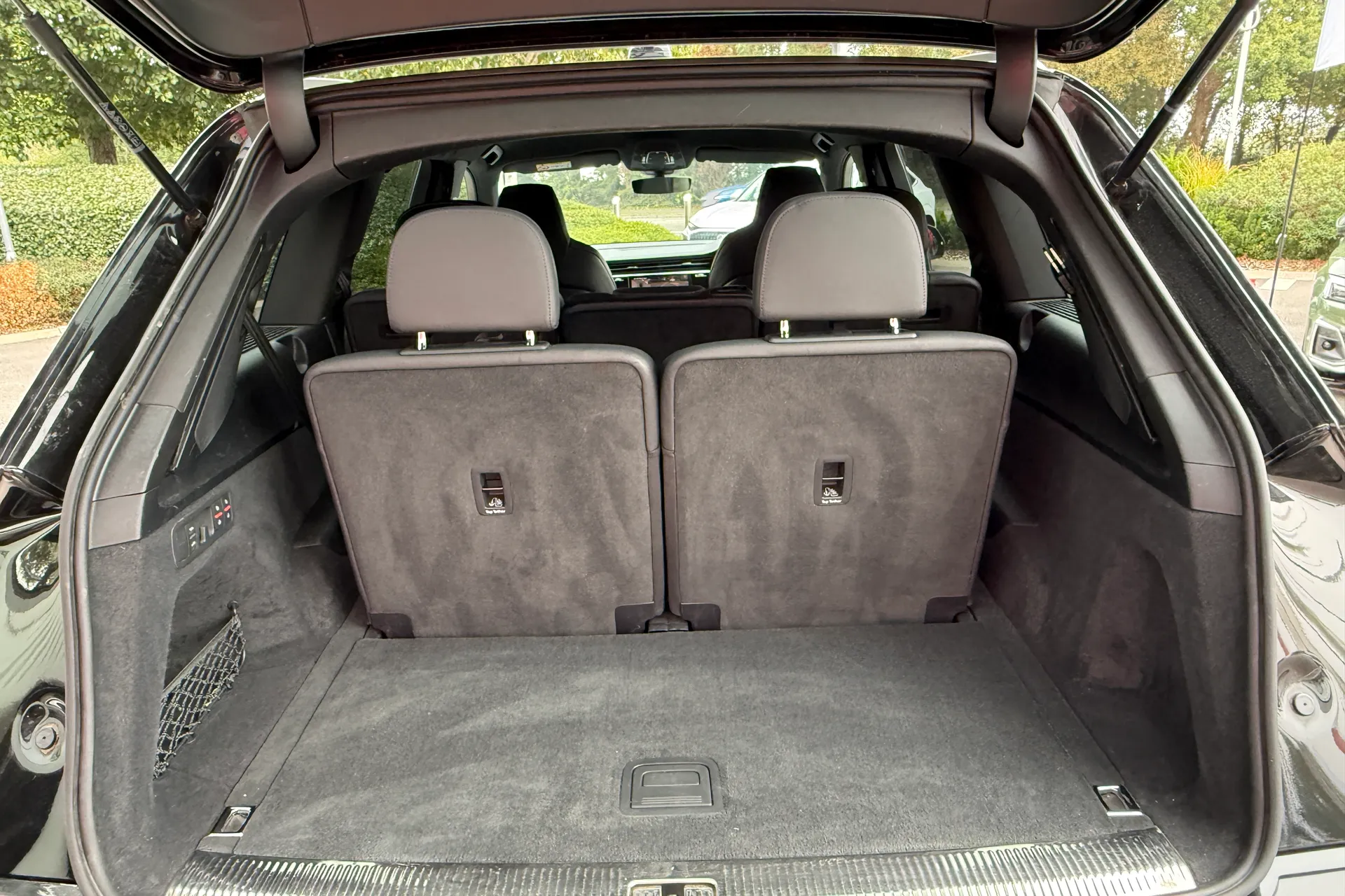 Audi Q7 thumbnail image number 45