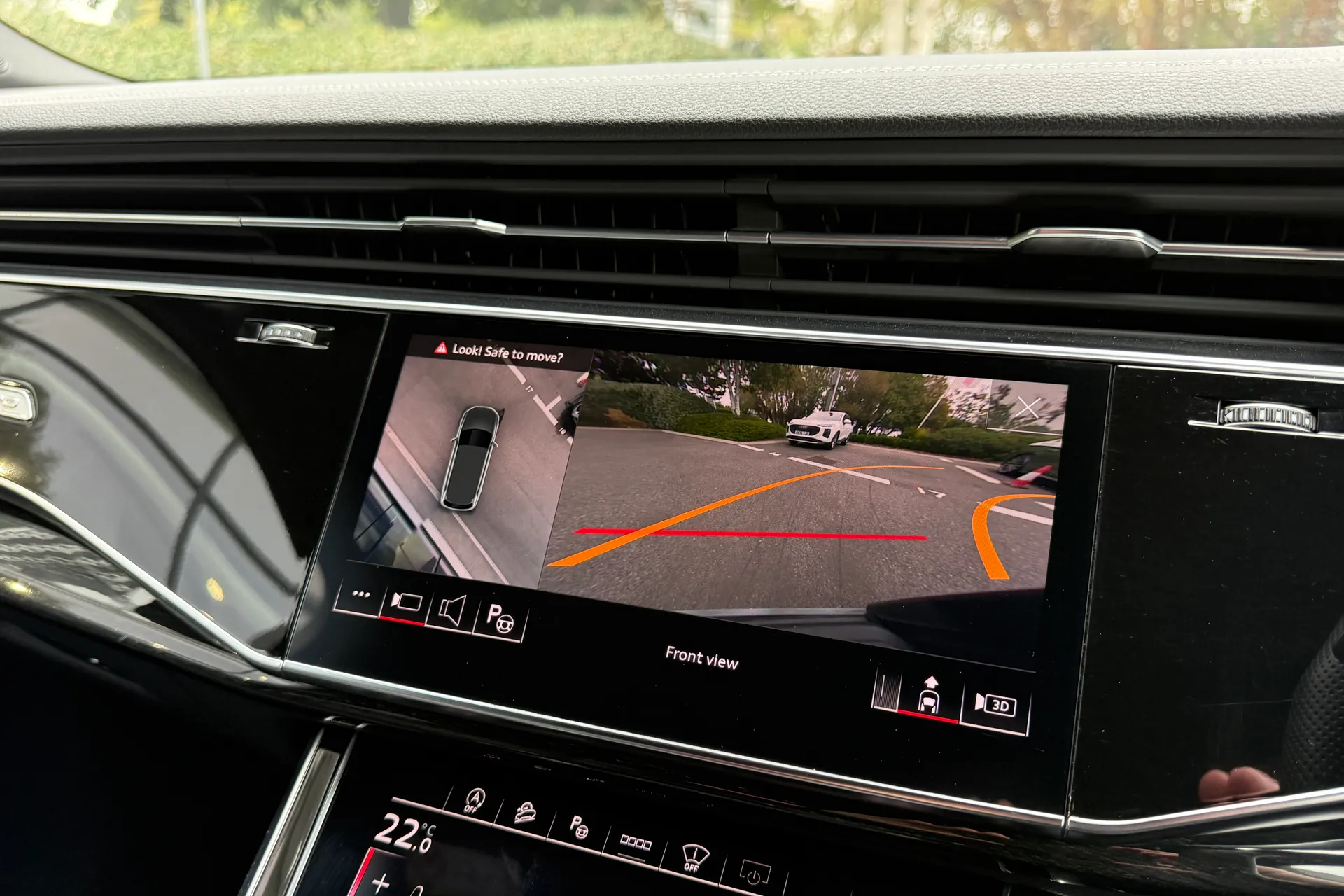 Audi Q7 thumbnail image number 3
