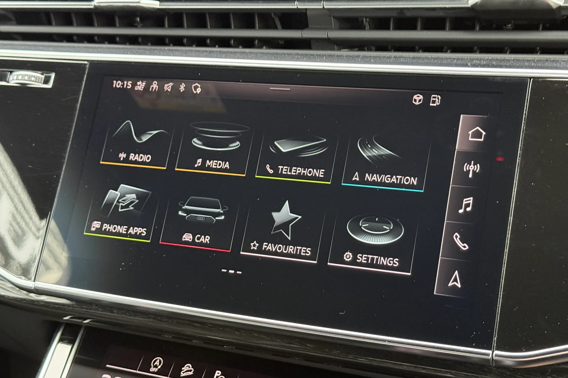 Audi Q7 thumbnail image number 22