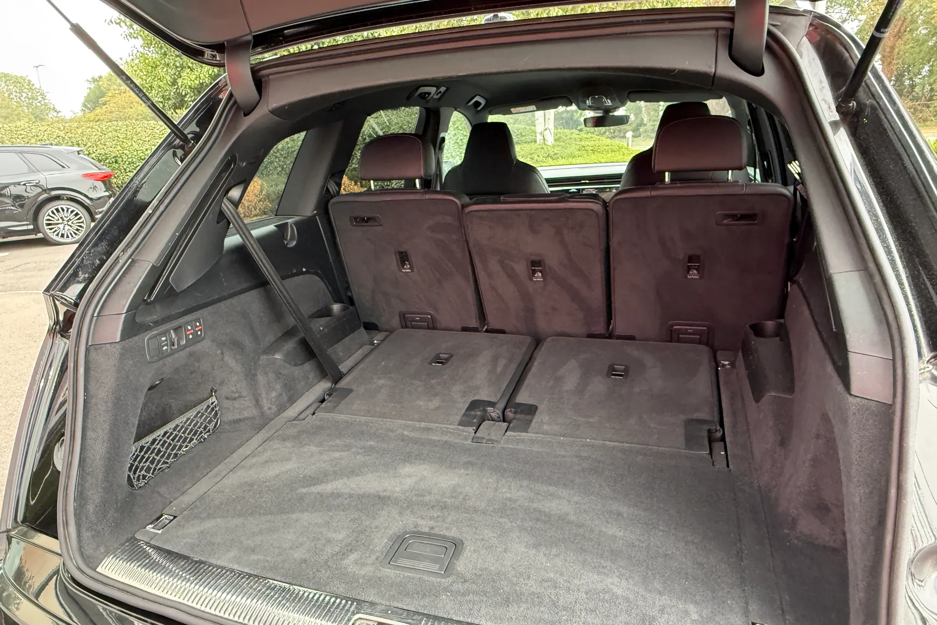 Audi Q7 thumbnail image number 47