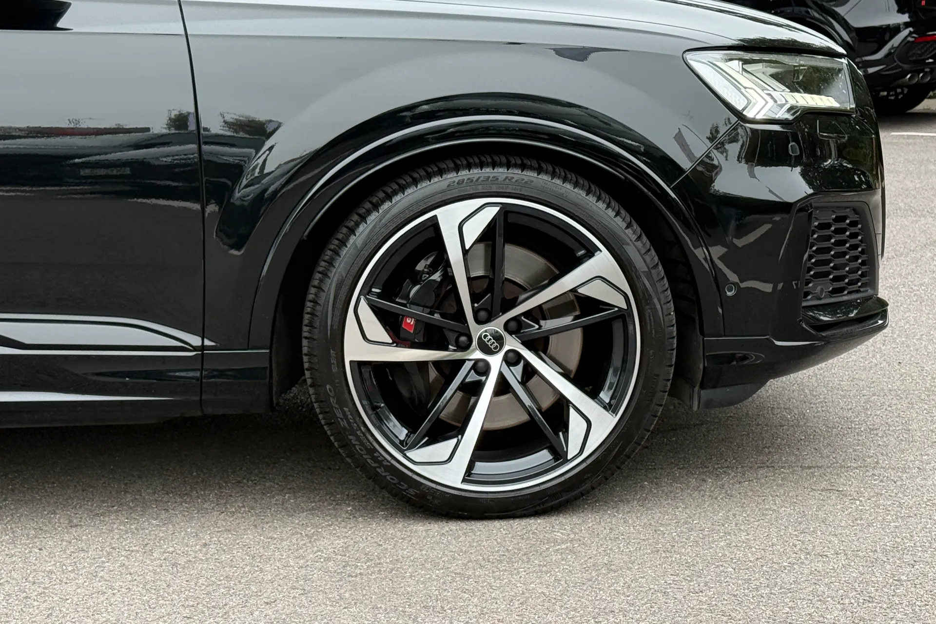 Audi Q7 thumbnail image number 17