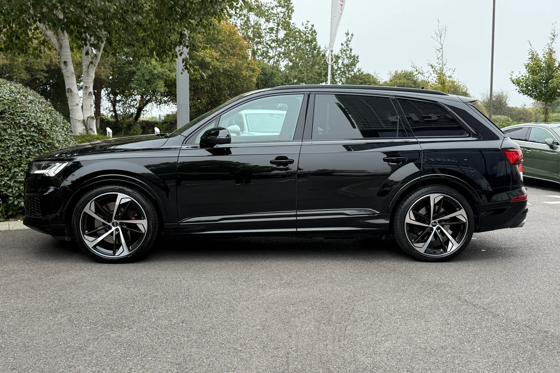 Audi Q7 thumbnail image number 31