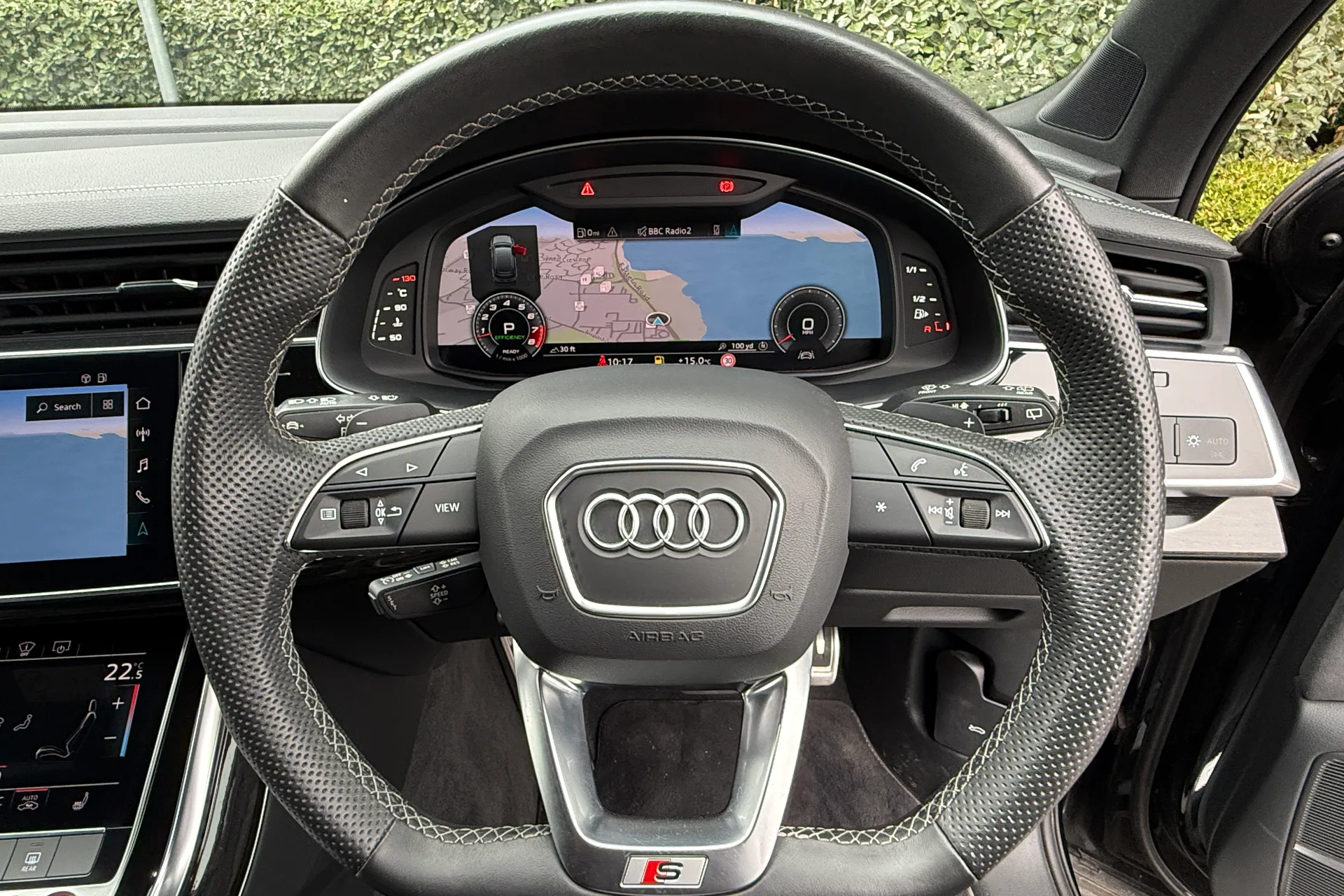 Audi Q7 thumbnail image number 28