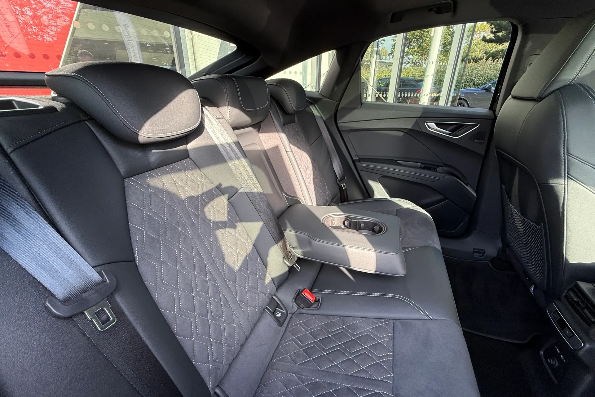 Audi Q4 thumbnail image number 48