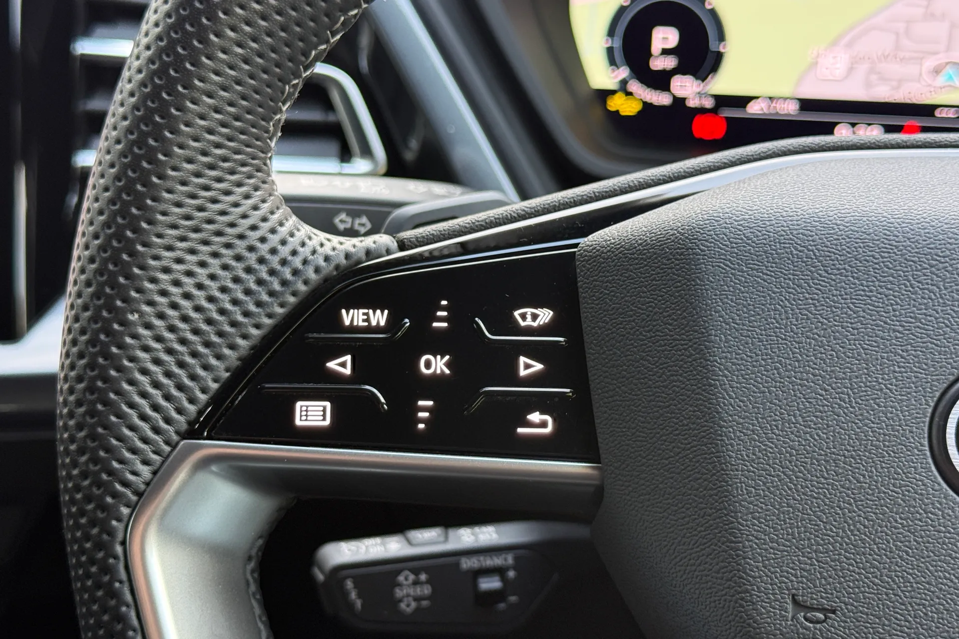 Audi Q4 thumbnail image number 57