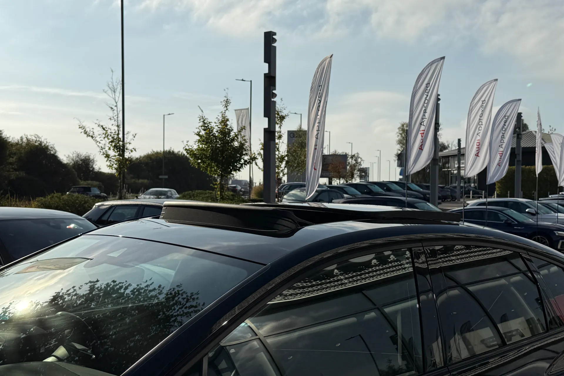 Audi Q4 thumbnail image number 21