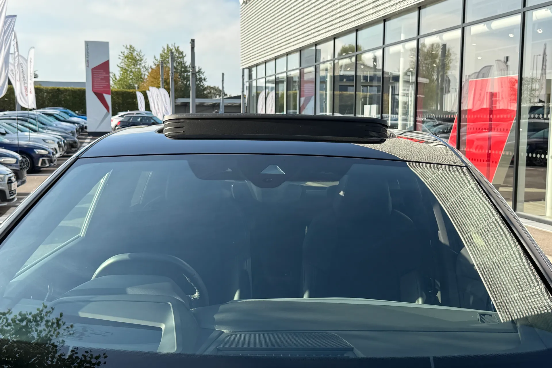 Audi Q4 thumbnail image number 33