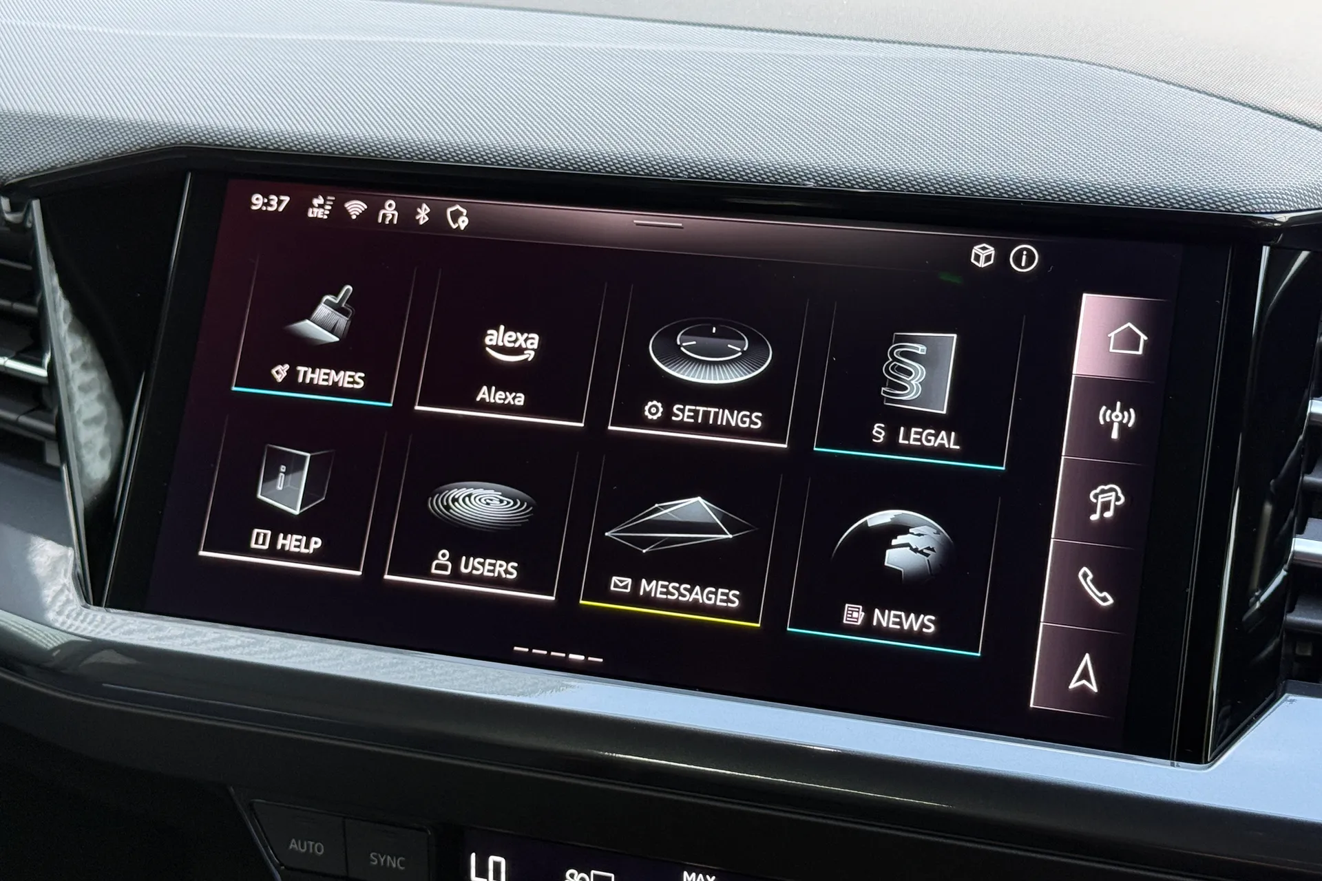 Audi Q4 thumbnail image number 28