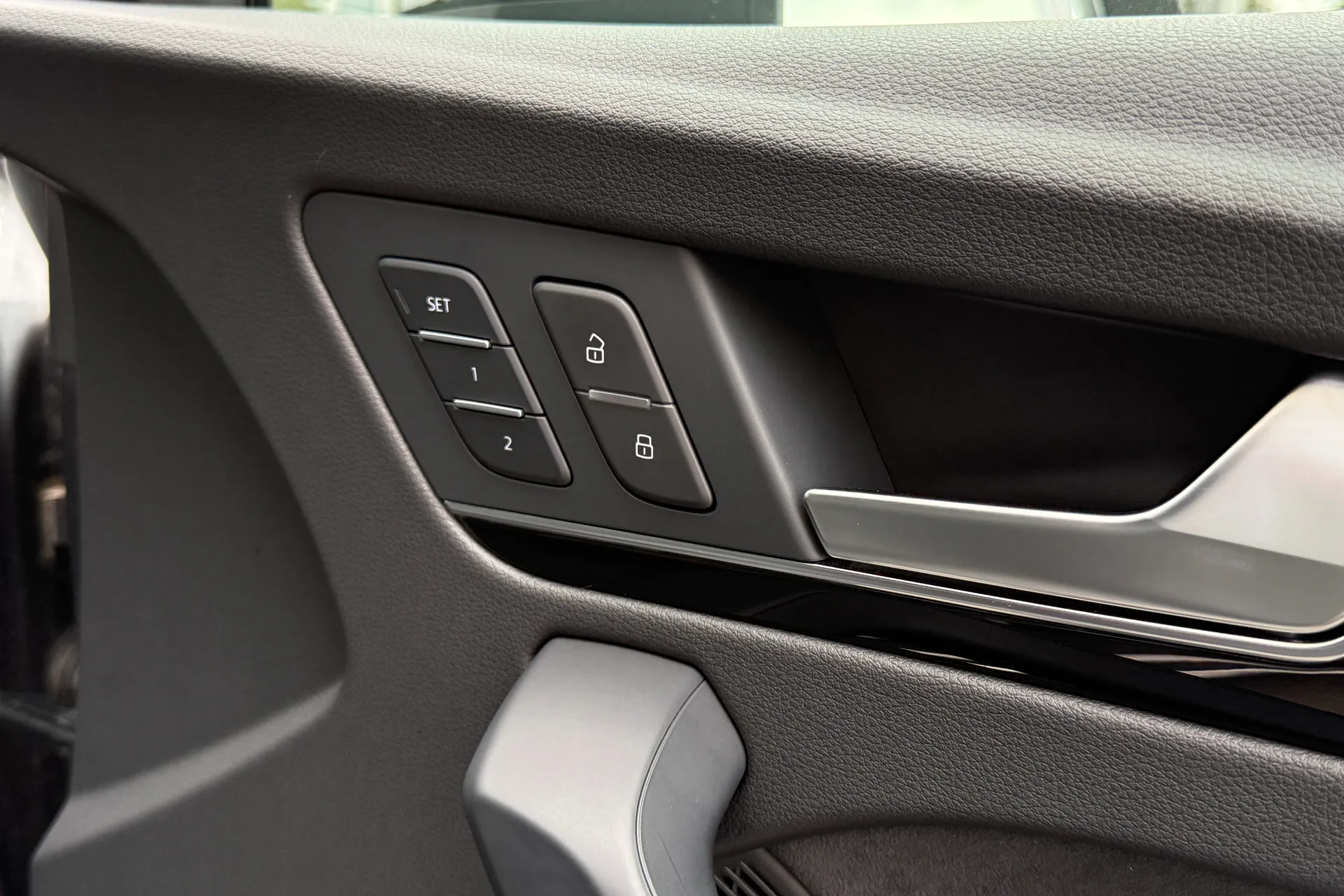 Audi Q5 thumbnail image number 30
