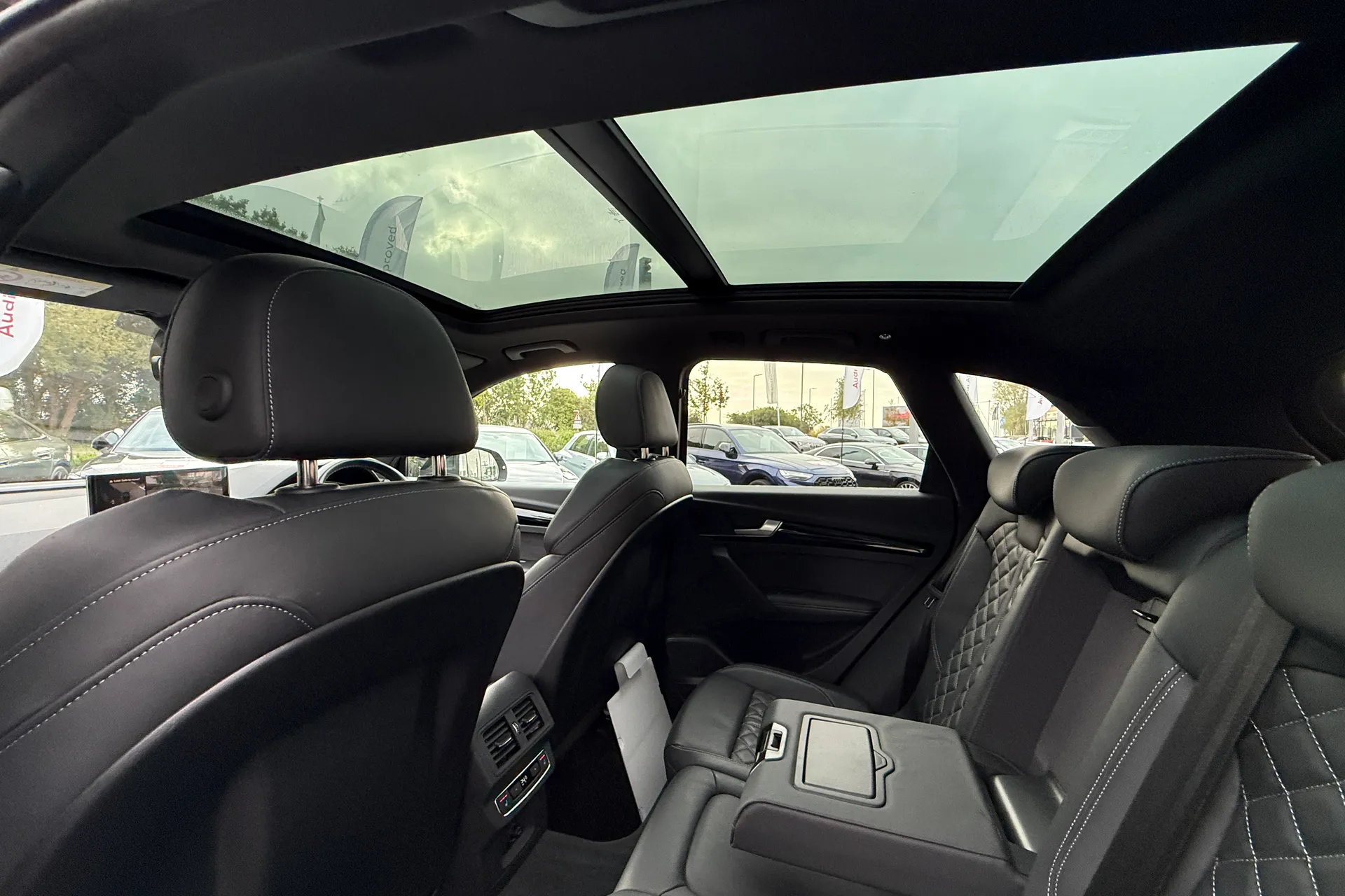 Audi Q5 thumbnail image number 48