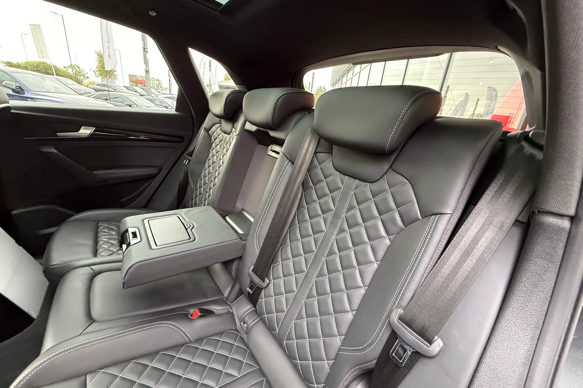 Audi Q5 thumbnail image number 47
