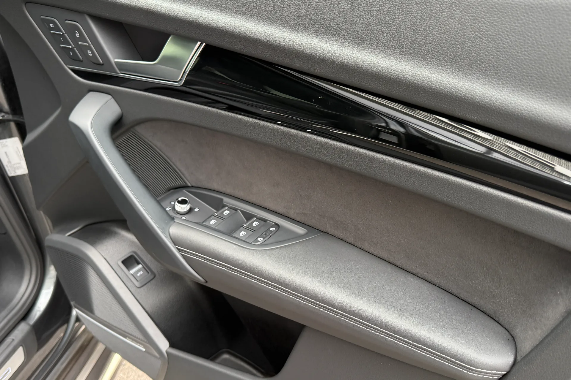 Audi Q5 thumbnail image number 23