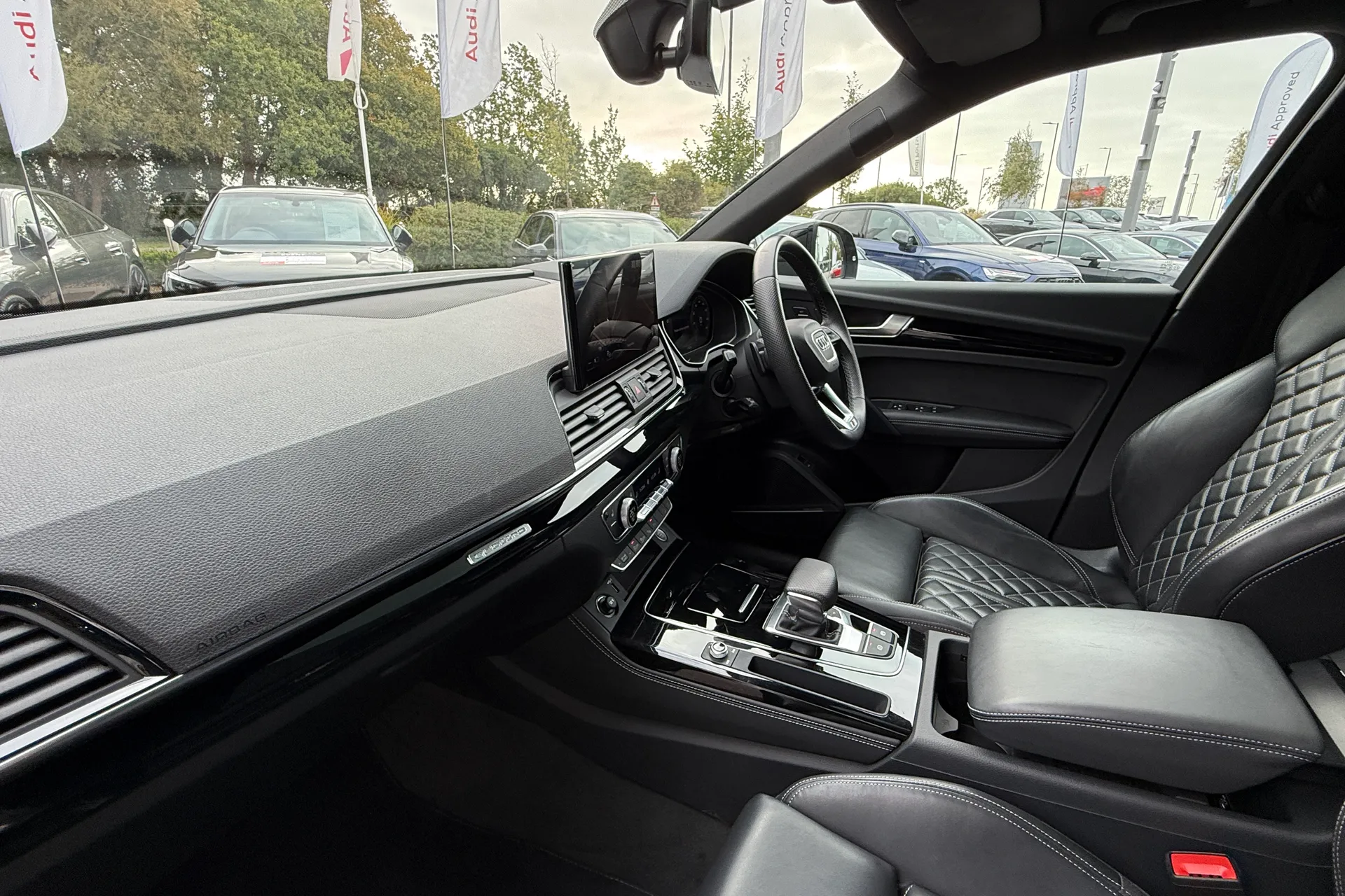Audi Q5 thumbnail image number 43