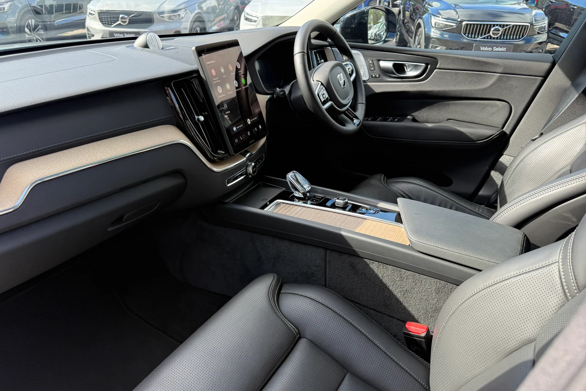Volvo XC60 thumbnail image number 27