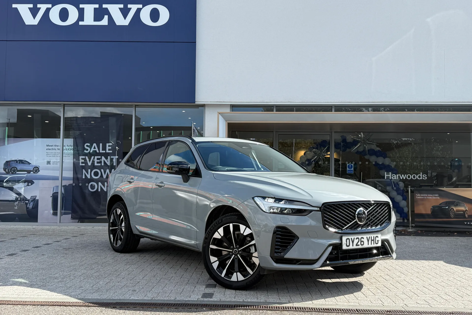 Volvo XC60 focused image