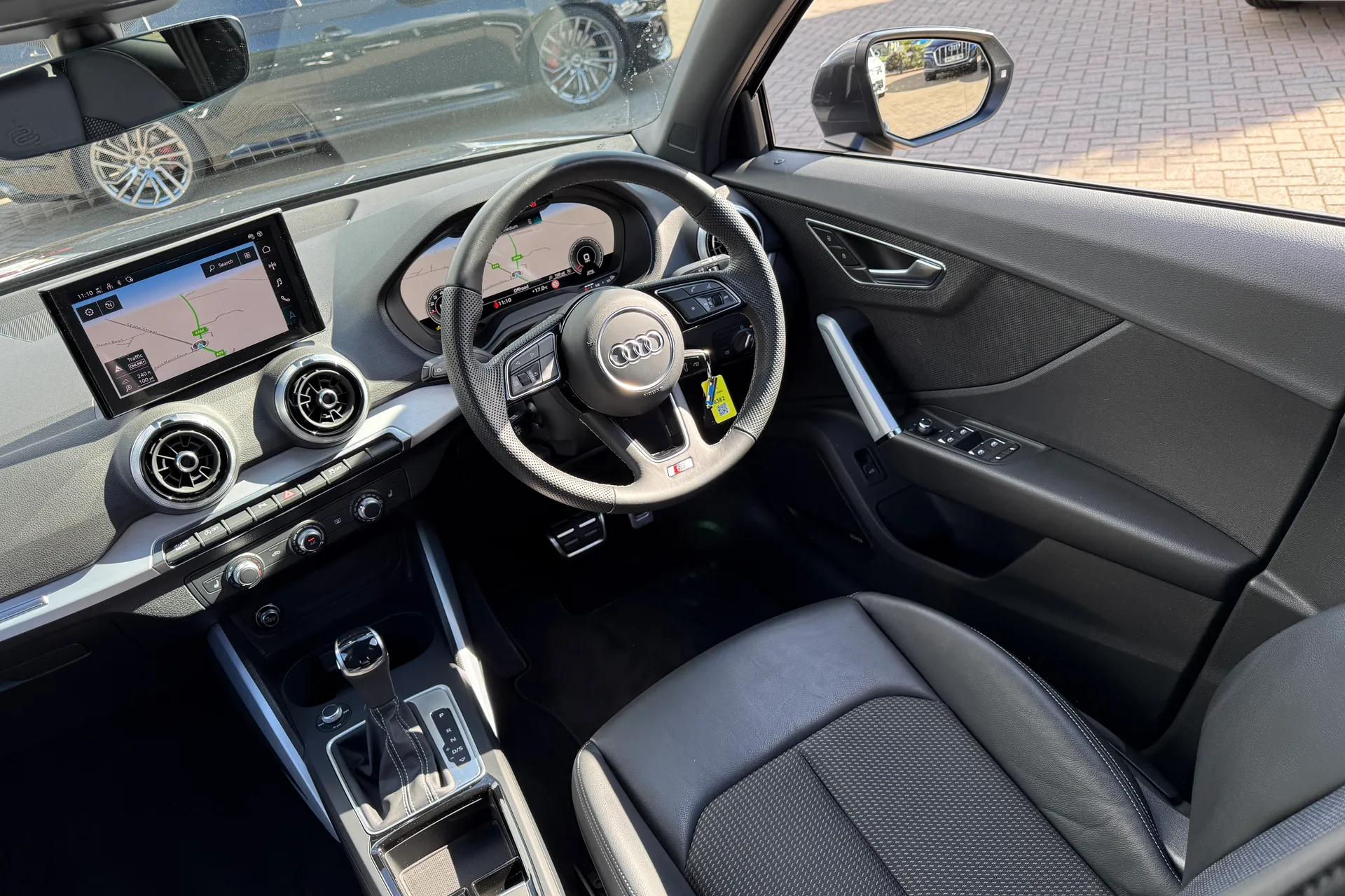 Audi Q2 thumbnail image number 39