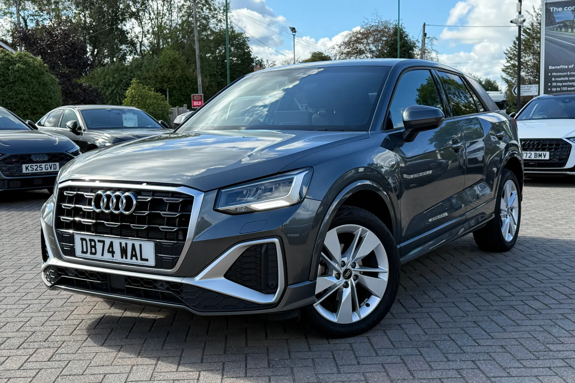 Audi Q2 thumbnail image number 24
