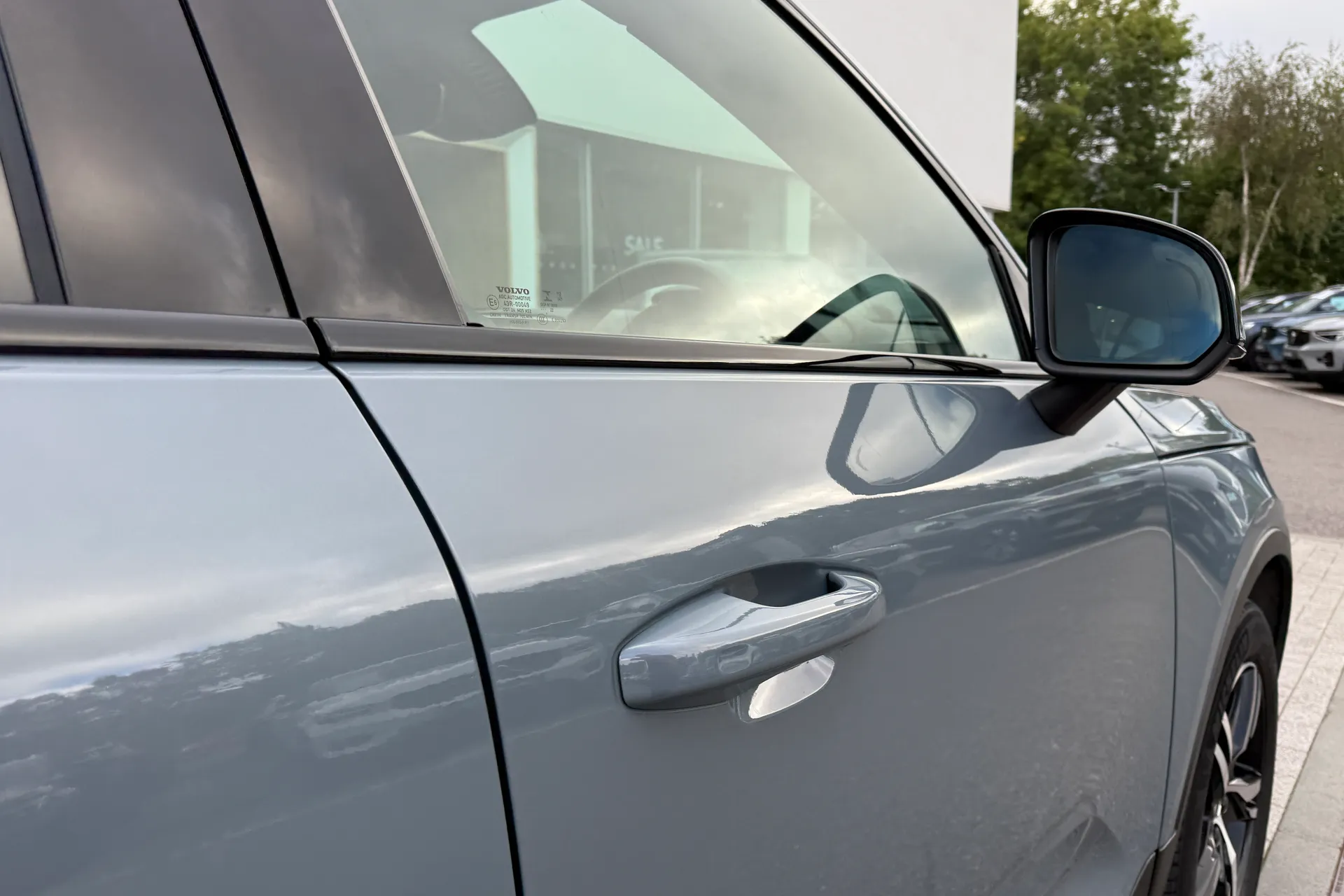 Volvo XC40 thumbnail image number 15