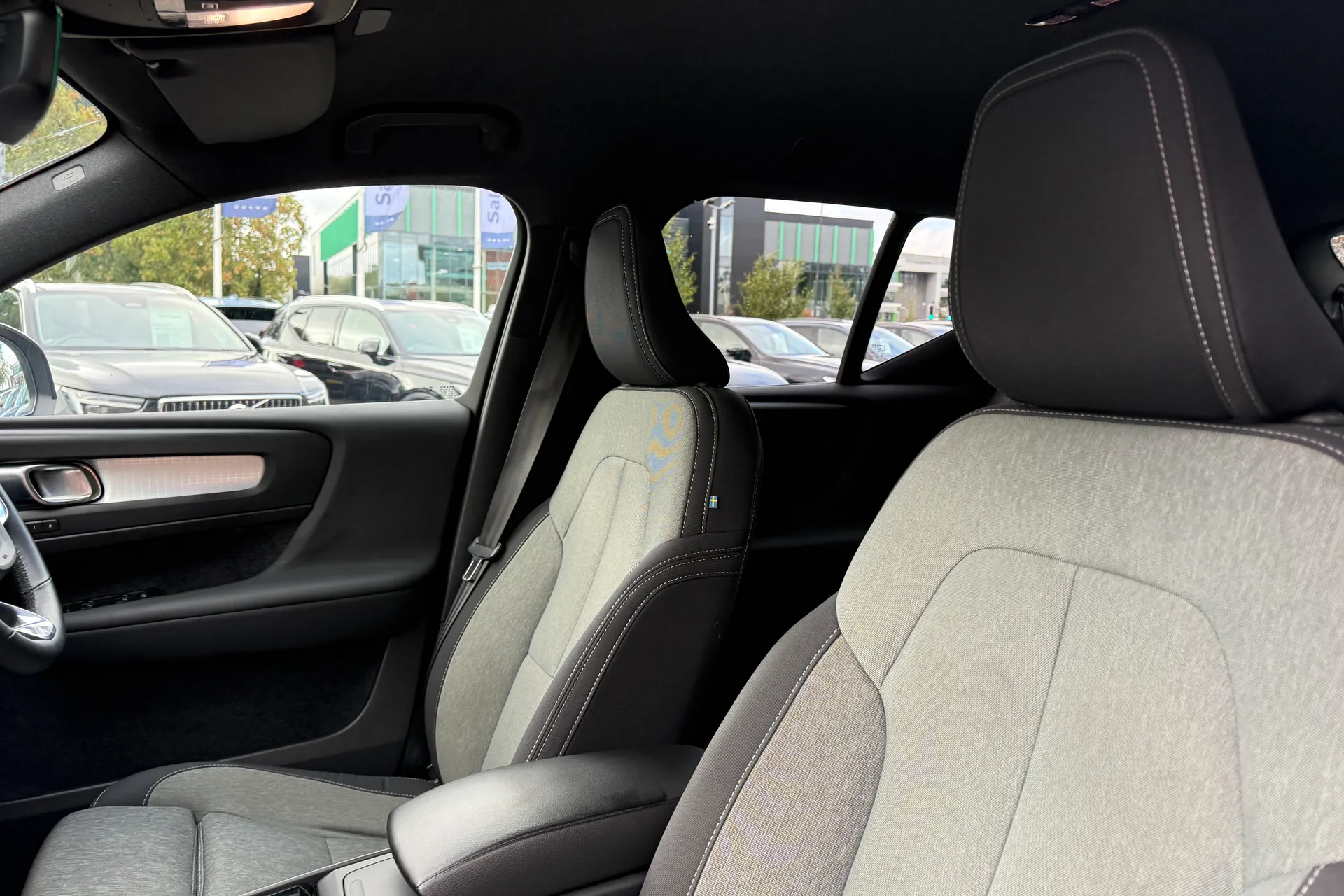 Volvo XC40 thumbnail image number 28