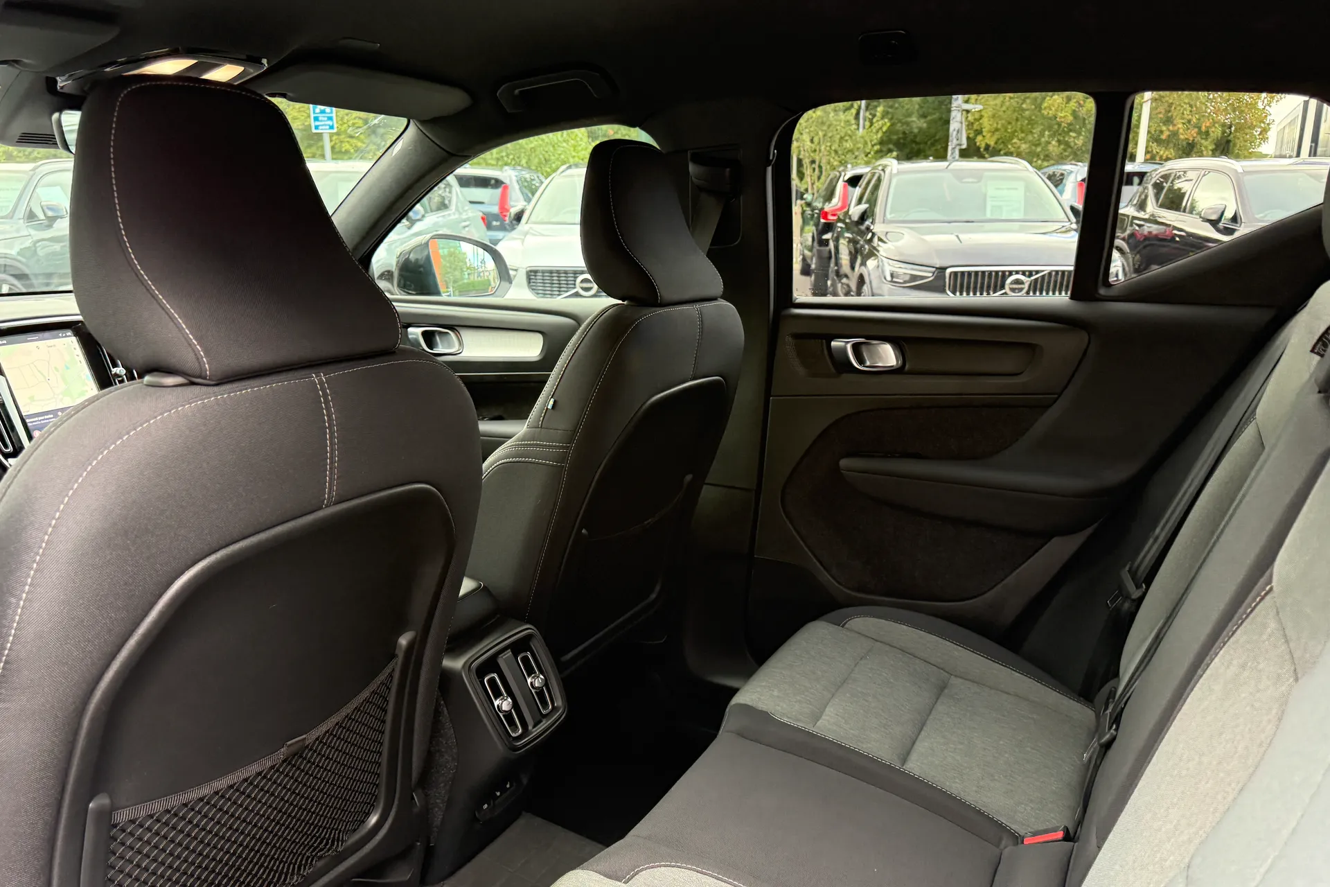 Volvo XC40 thumbnail image number 29
