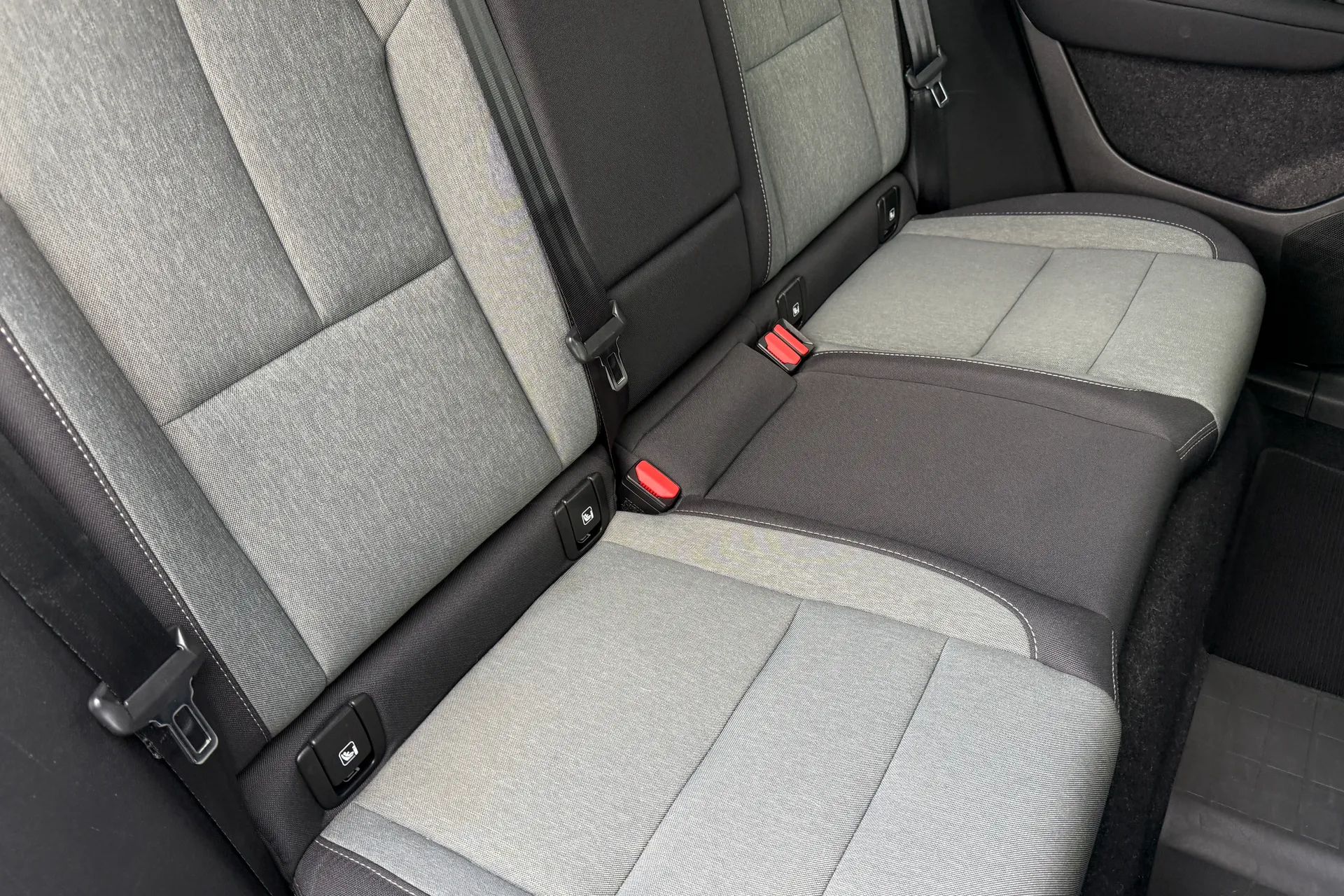 Volvo XC40 thumbnail image number 25