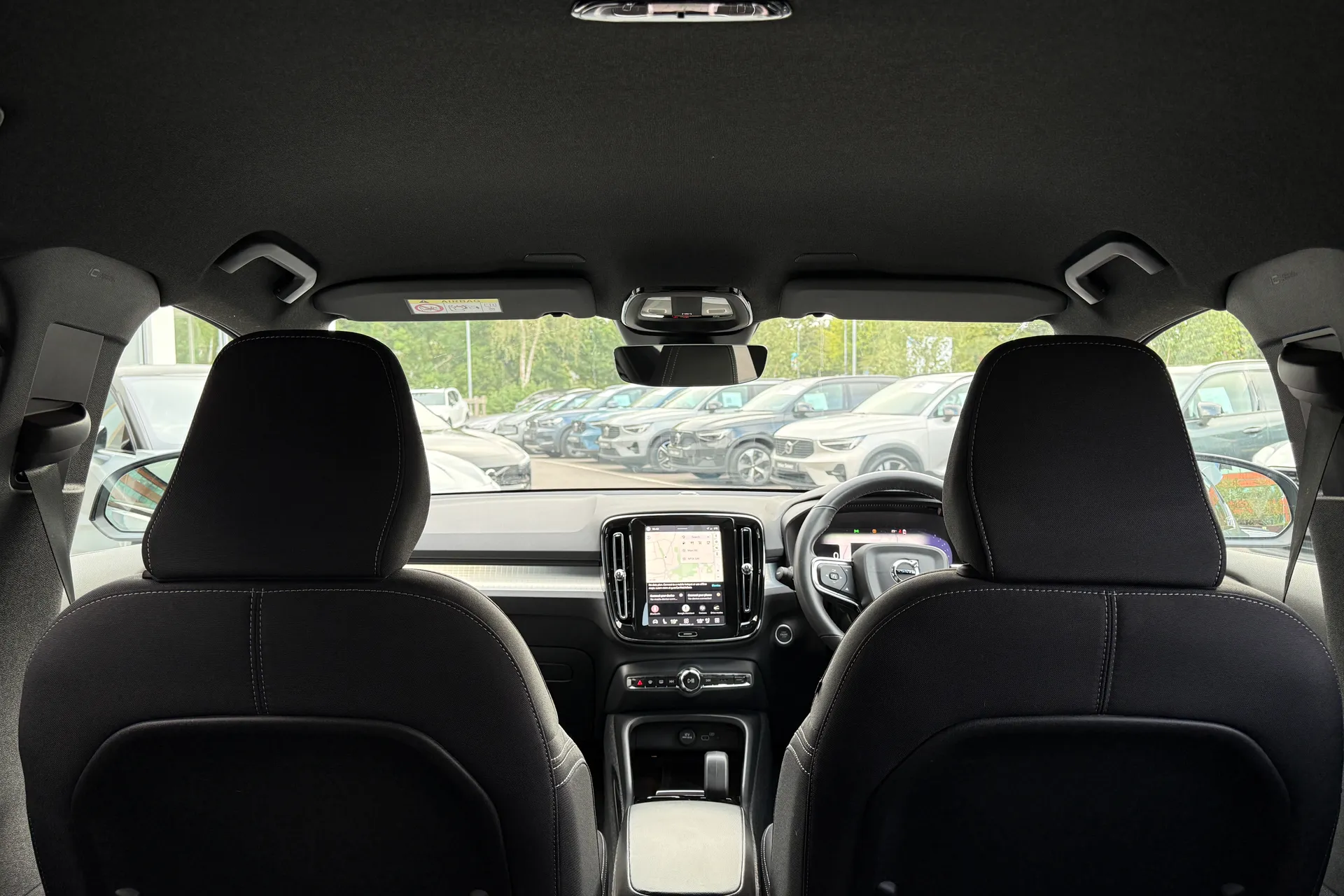 Volvo XC40 thumbnail image number 22