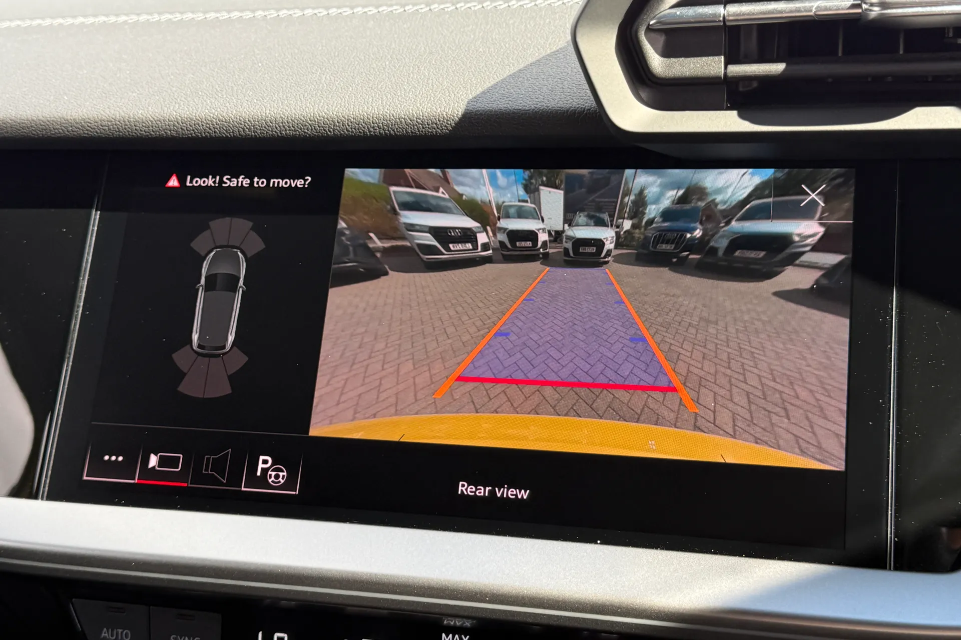 Audi A3 thumbnail image number 4