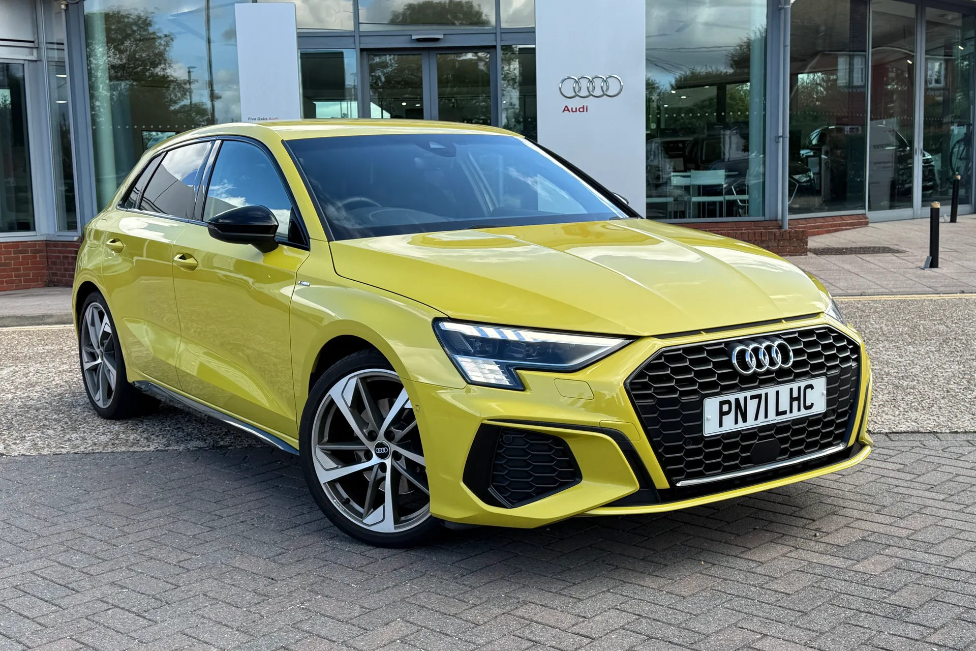 Audi A3 thumbnail image number 25