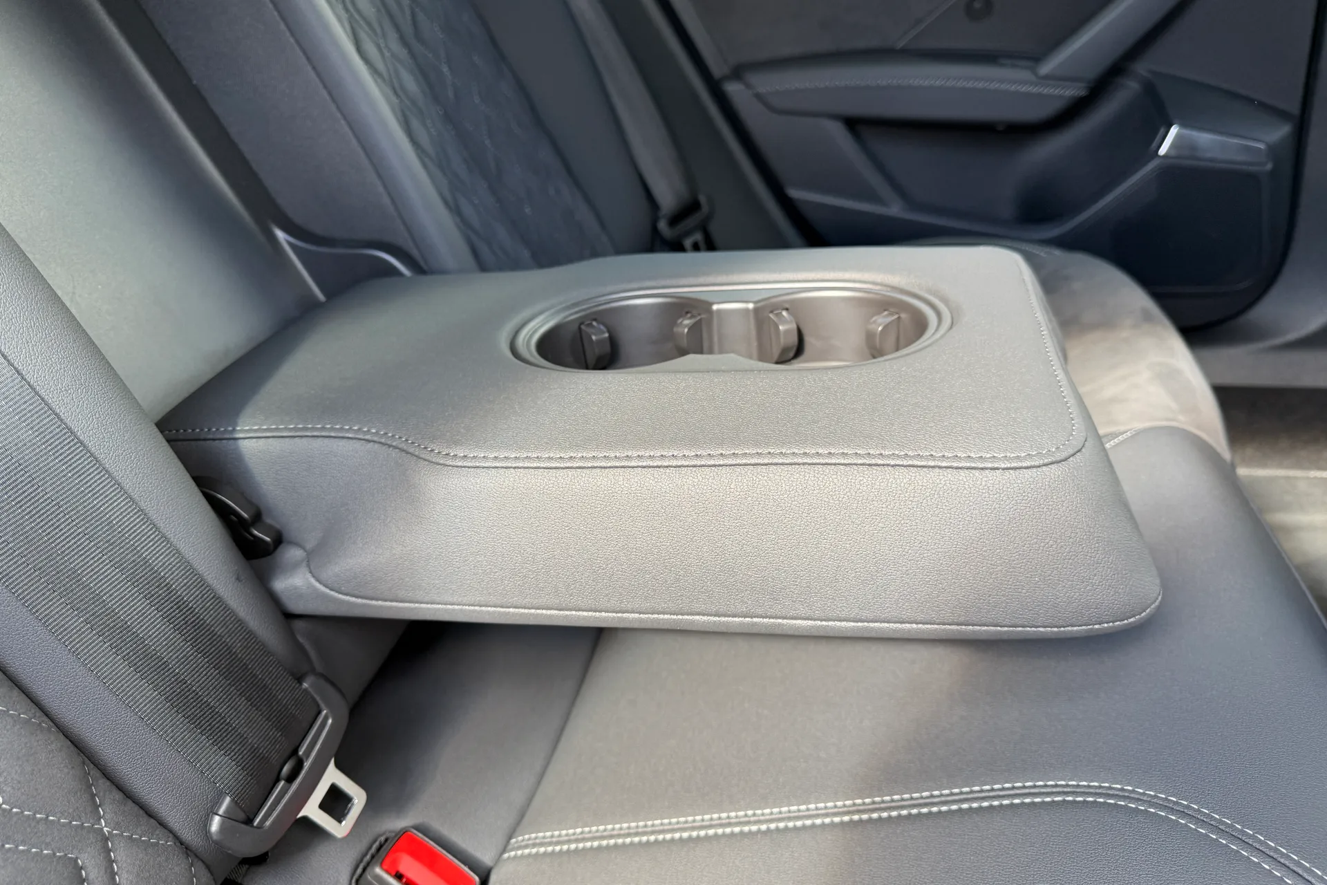 Audi A3 thumbnail image number 46