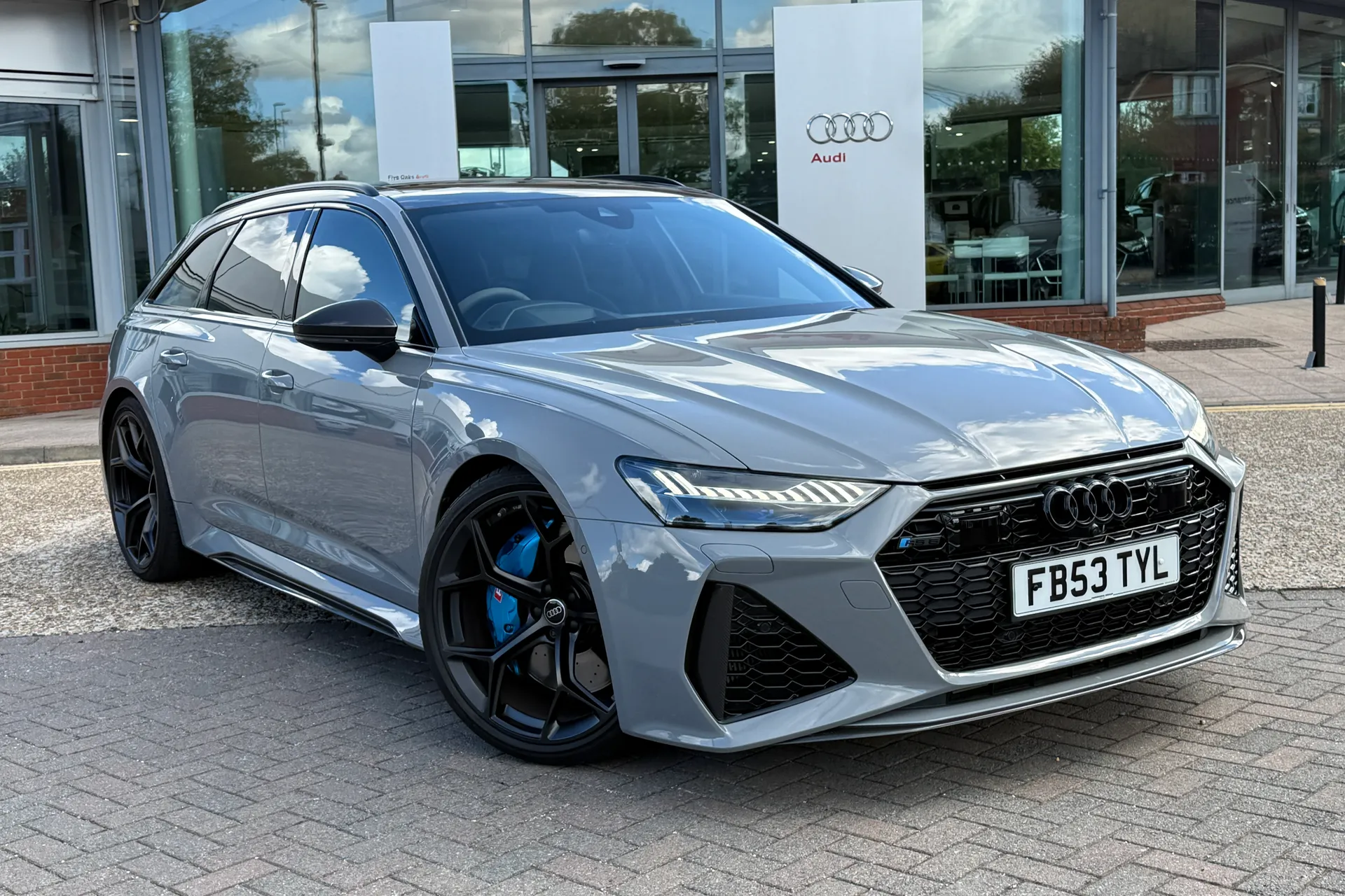 Audi RS6 thumbnail image number 33