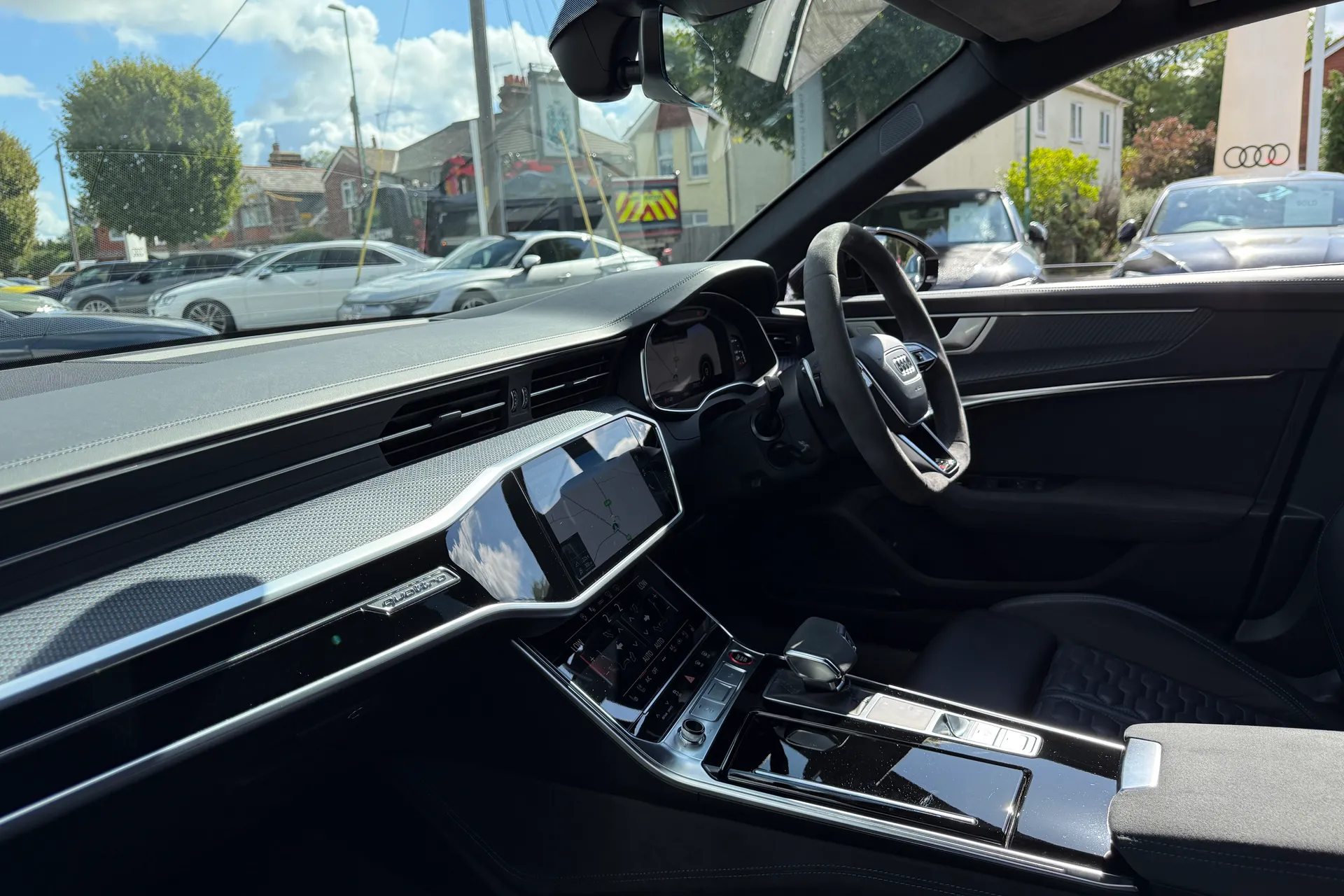 Audi RS6 thumbnail image number 38