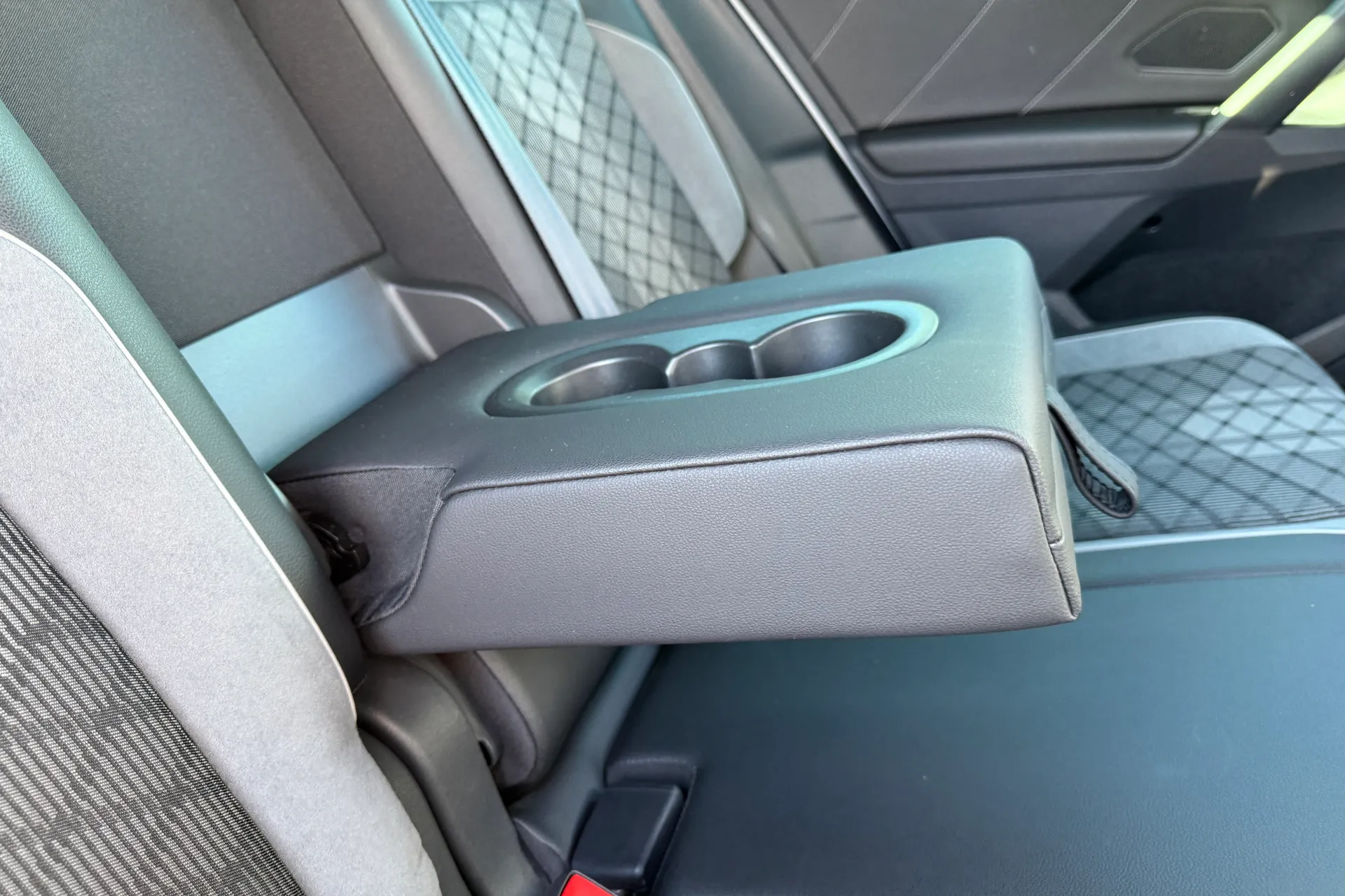 VOLKSWAGEN TIGUAN thumbnail image number 39