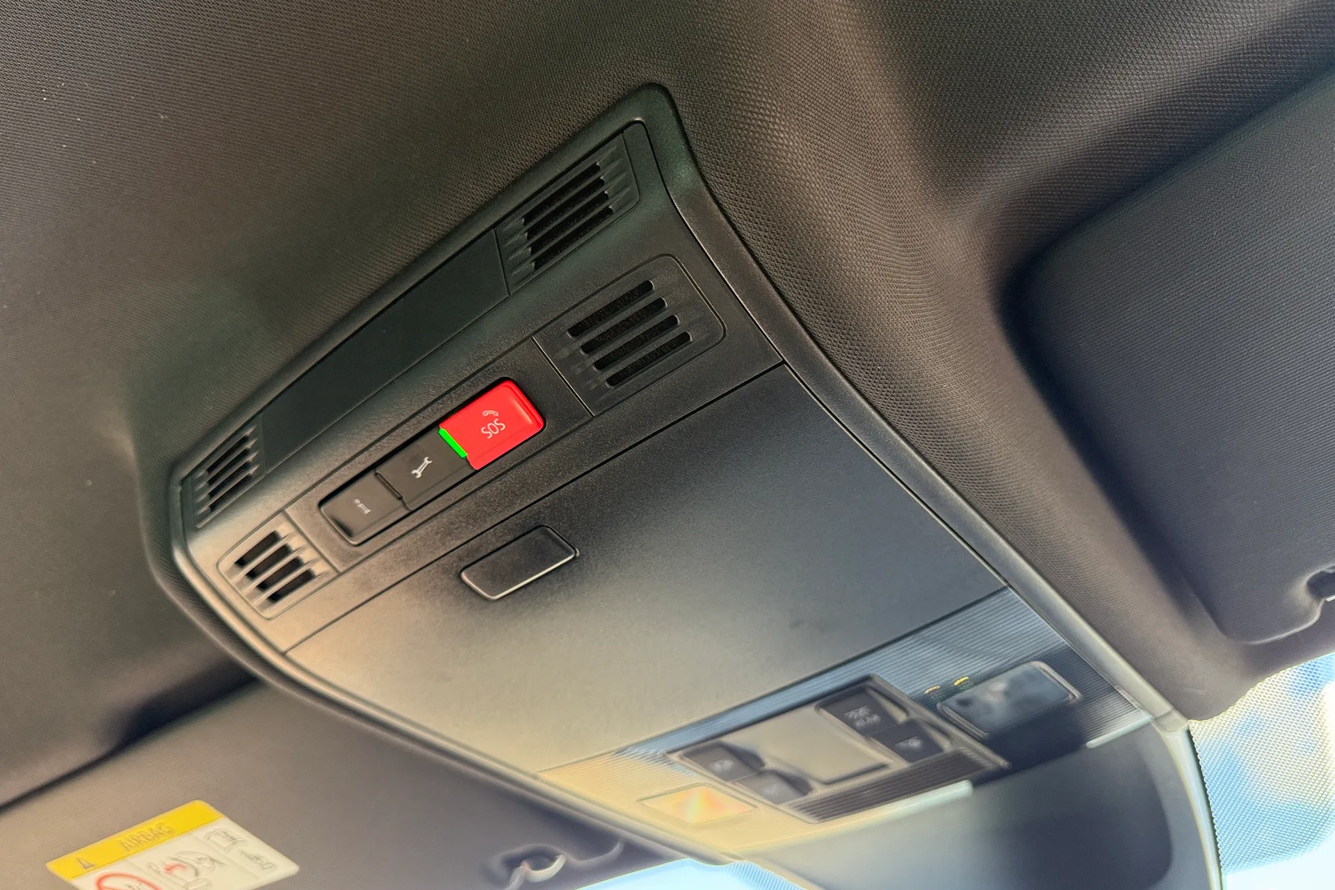 VOLKSWAGEN TIGUAN thumbnail image number 14