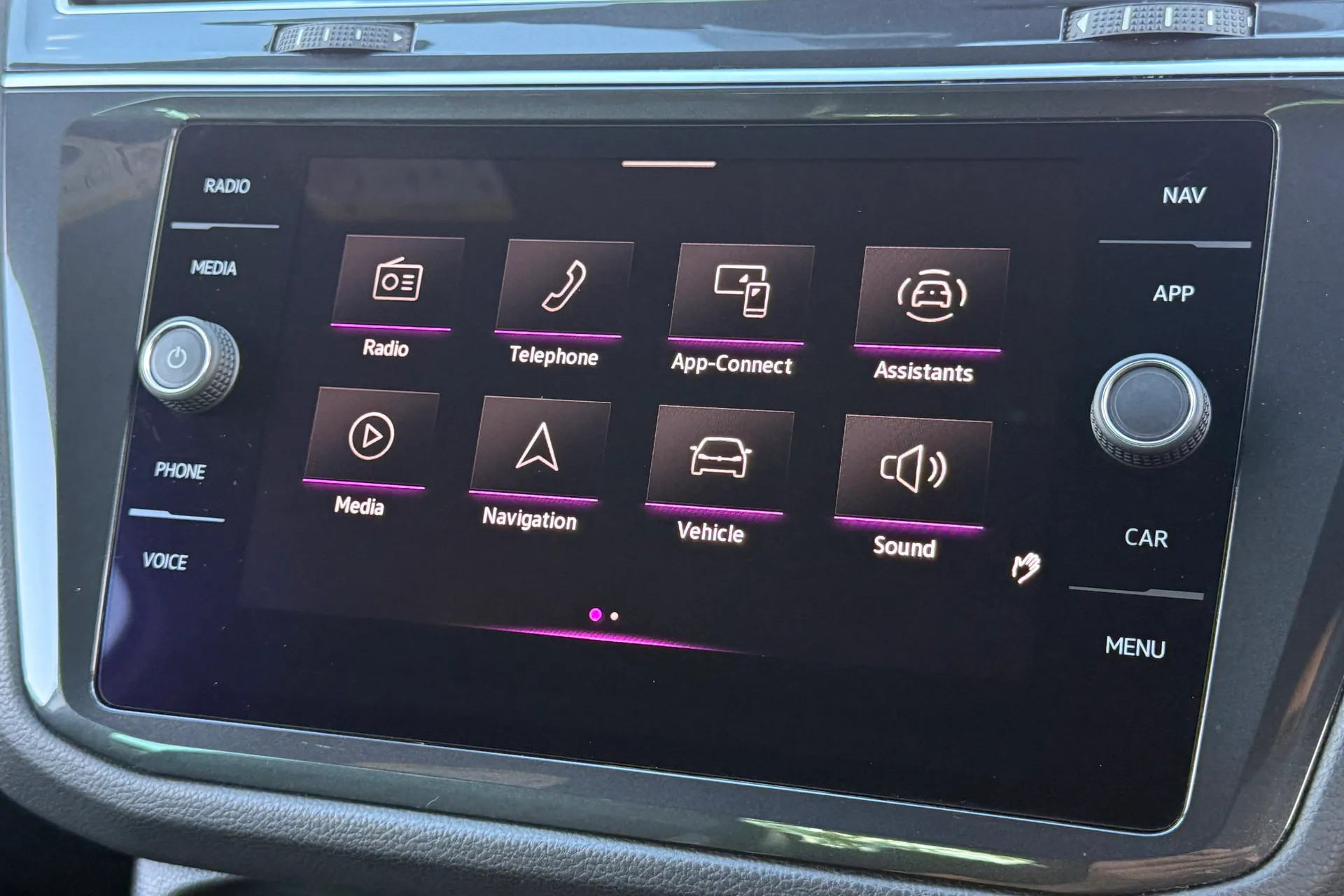 VOLKSWAGEN TIGUAN thumbnail image number 11