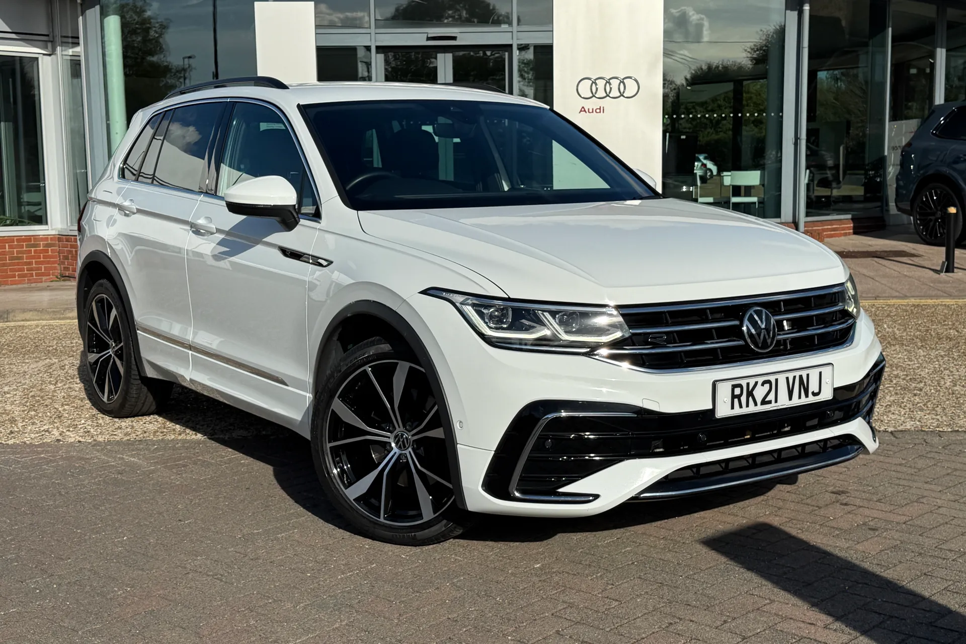 VOLKSWAGEN TIGUAN thumbnail image number 18