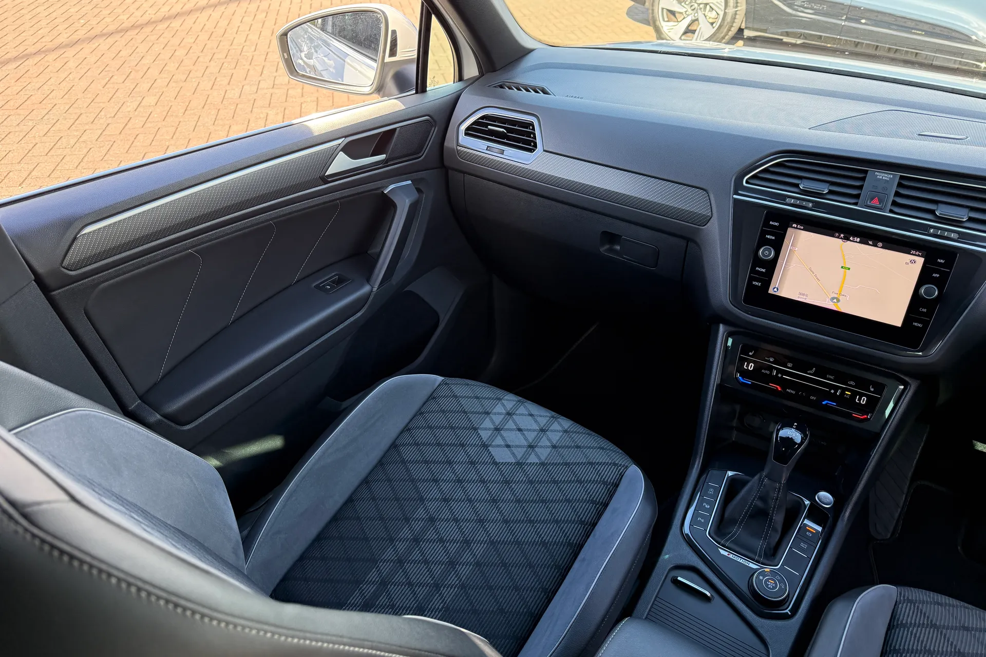 VOLKSWAGEN TIGUAN thumbnail image number 31