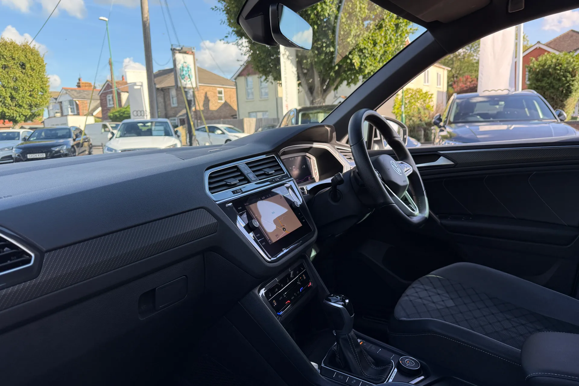 VOLKSWAGEN TIGUAN thumbnail image number 23