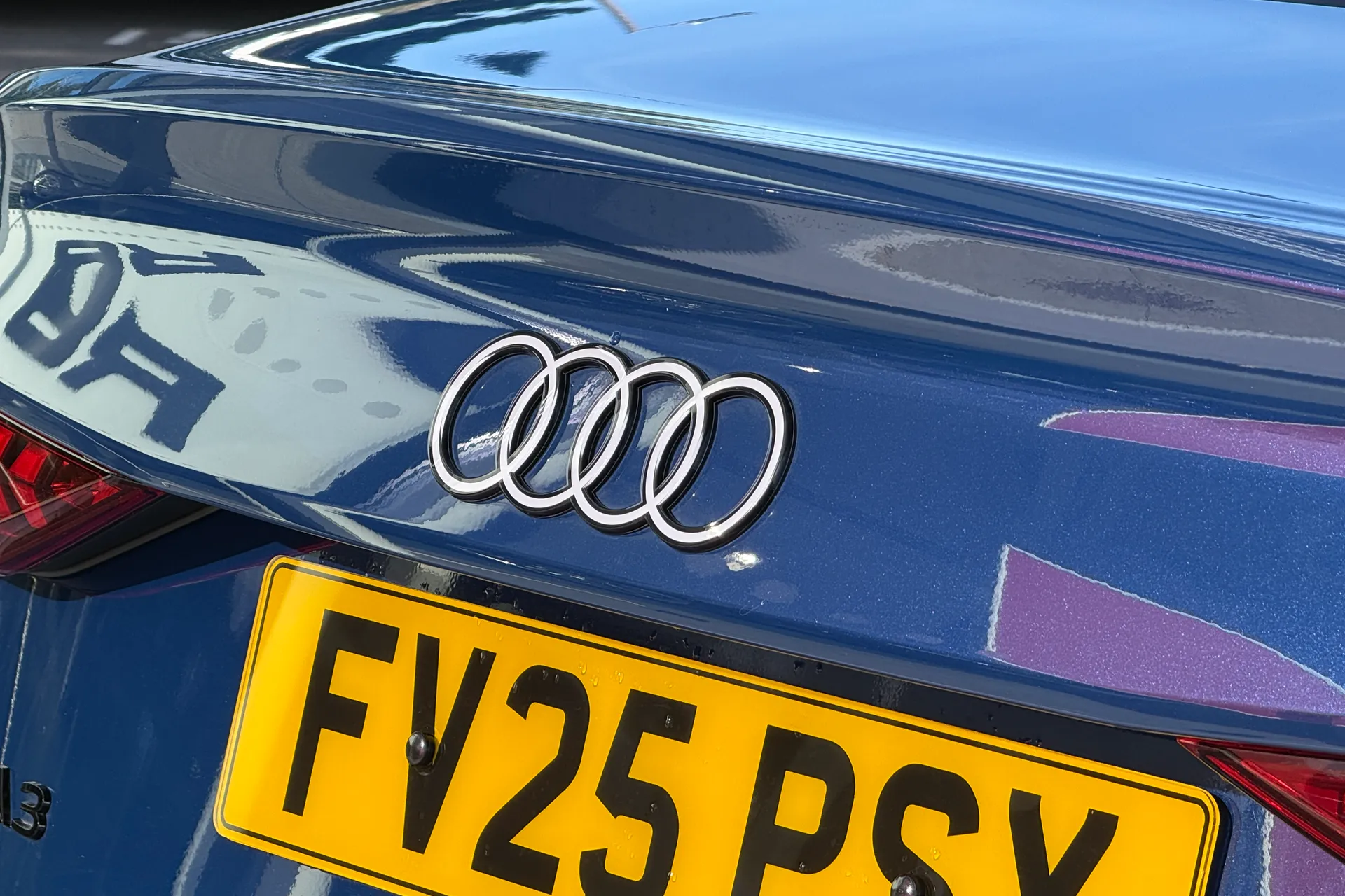 Audi A3 thumbnail image number 28