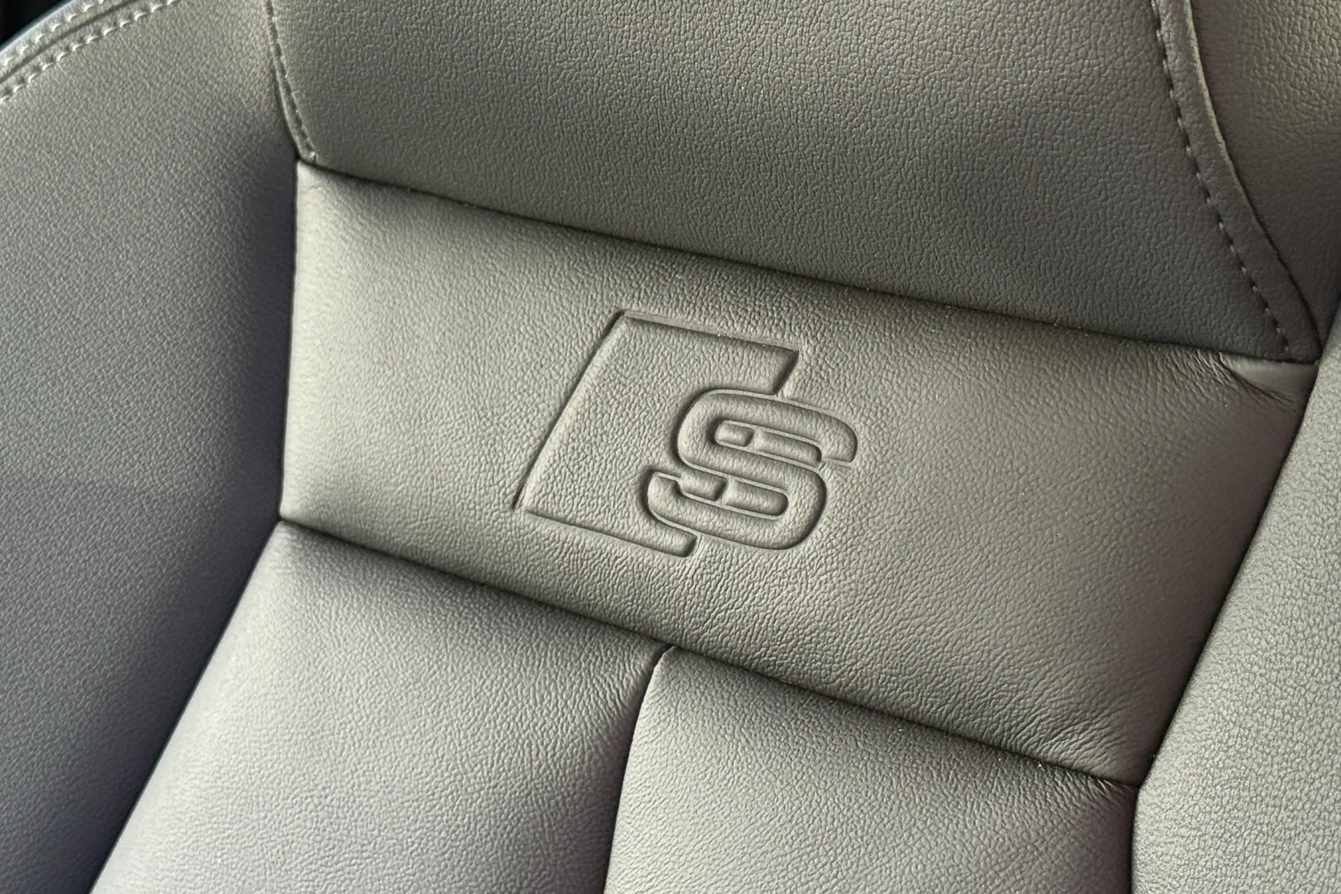 Audi A3 thumbnail image number 47