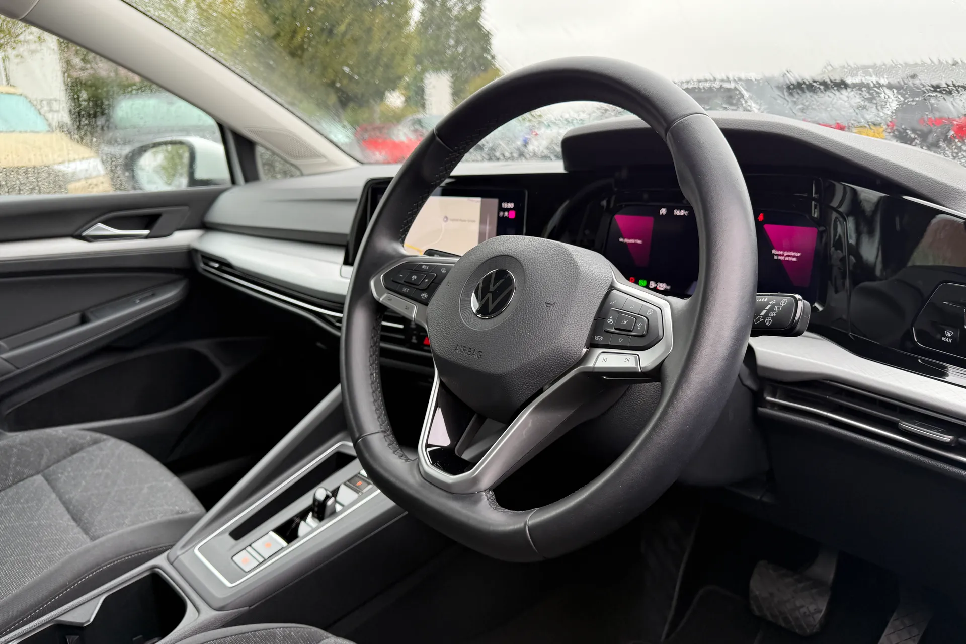 VOLKSWAGEN GOLF thumbnail image number 22