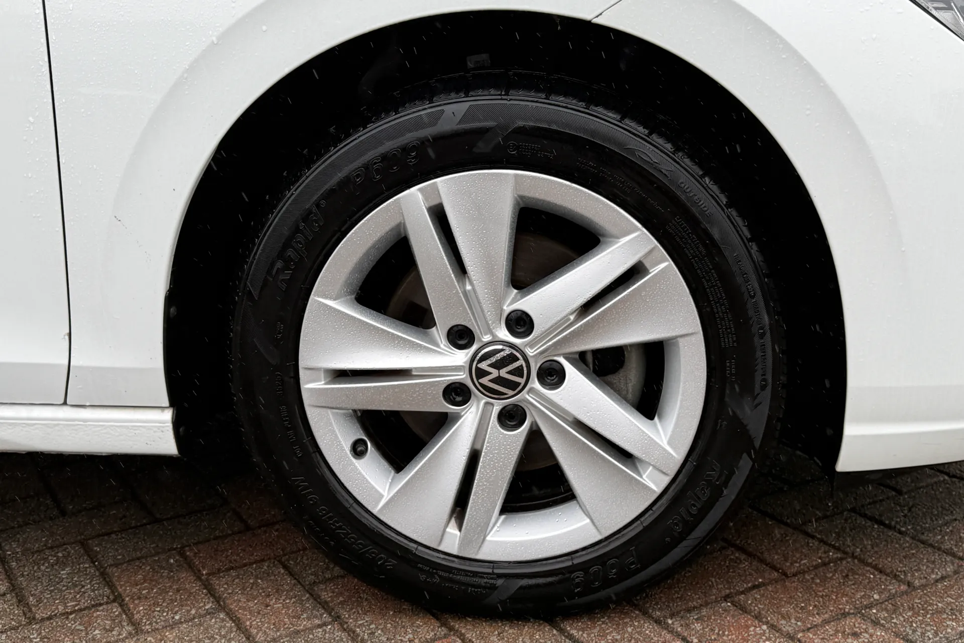 VOLKSWAGEN GOLF thumbnail image number 41
