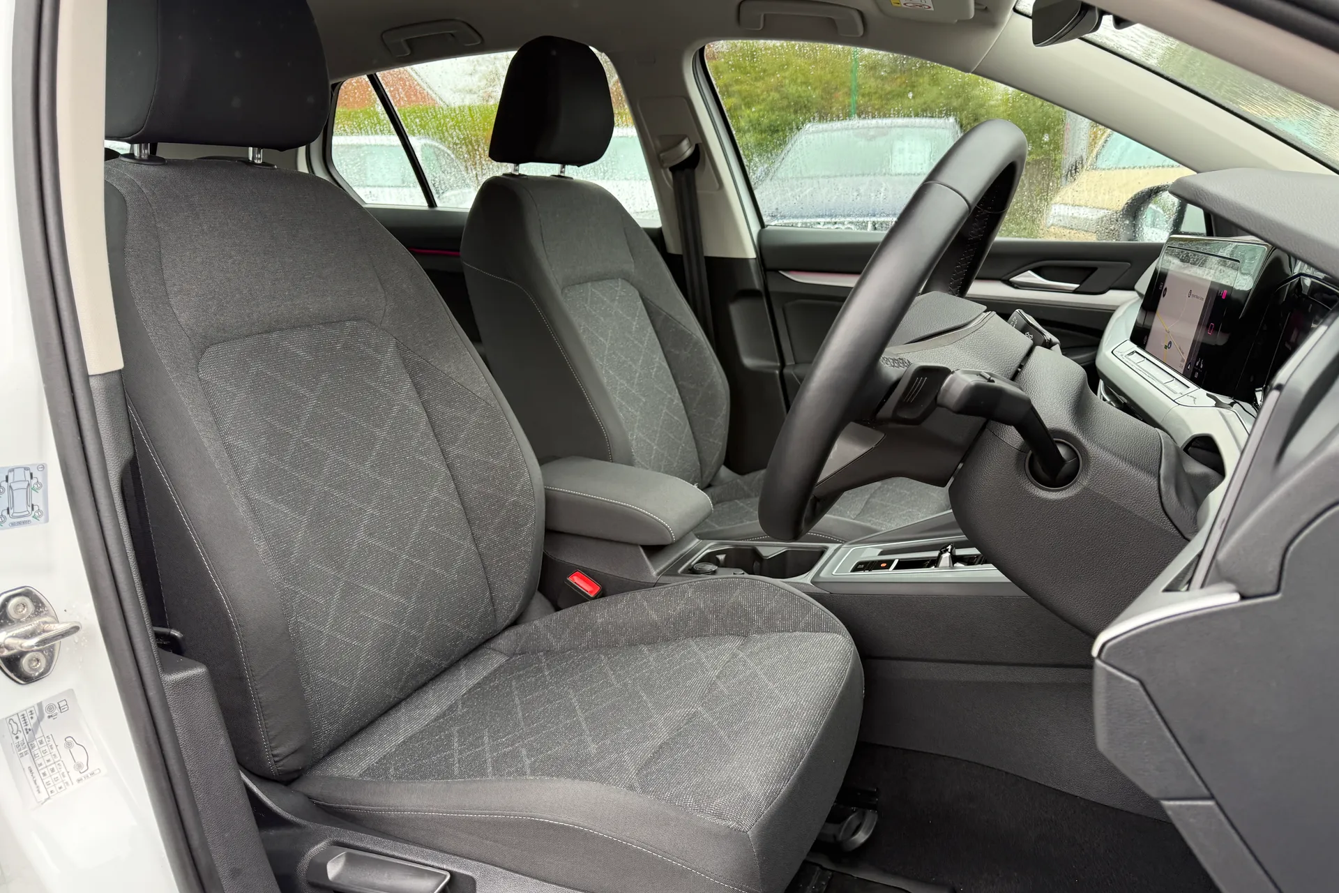 VOLKSWAGEN GOLF thumbnail image number 21